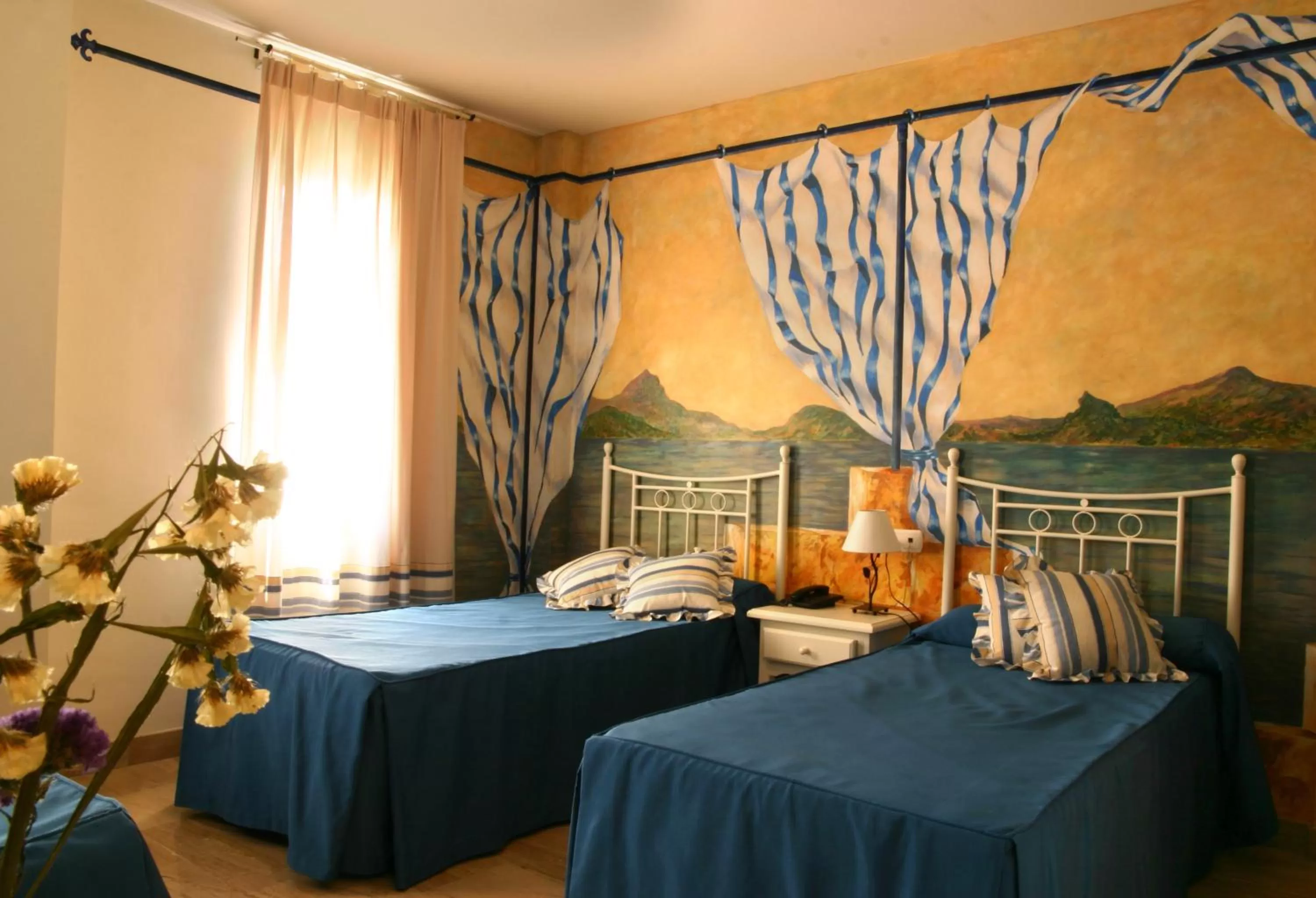 Bed in Hotel Las Rosas