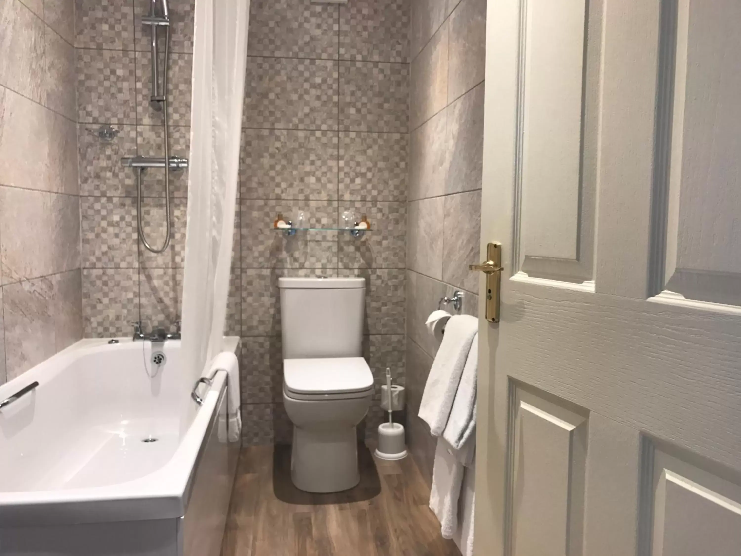 Bathroom in Cairngorm Hotel