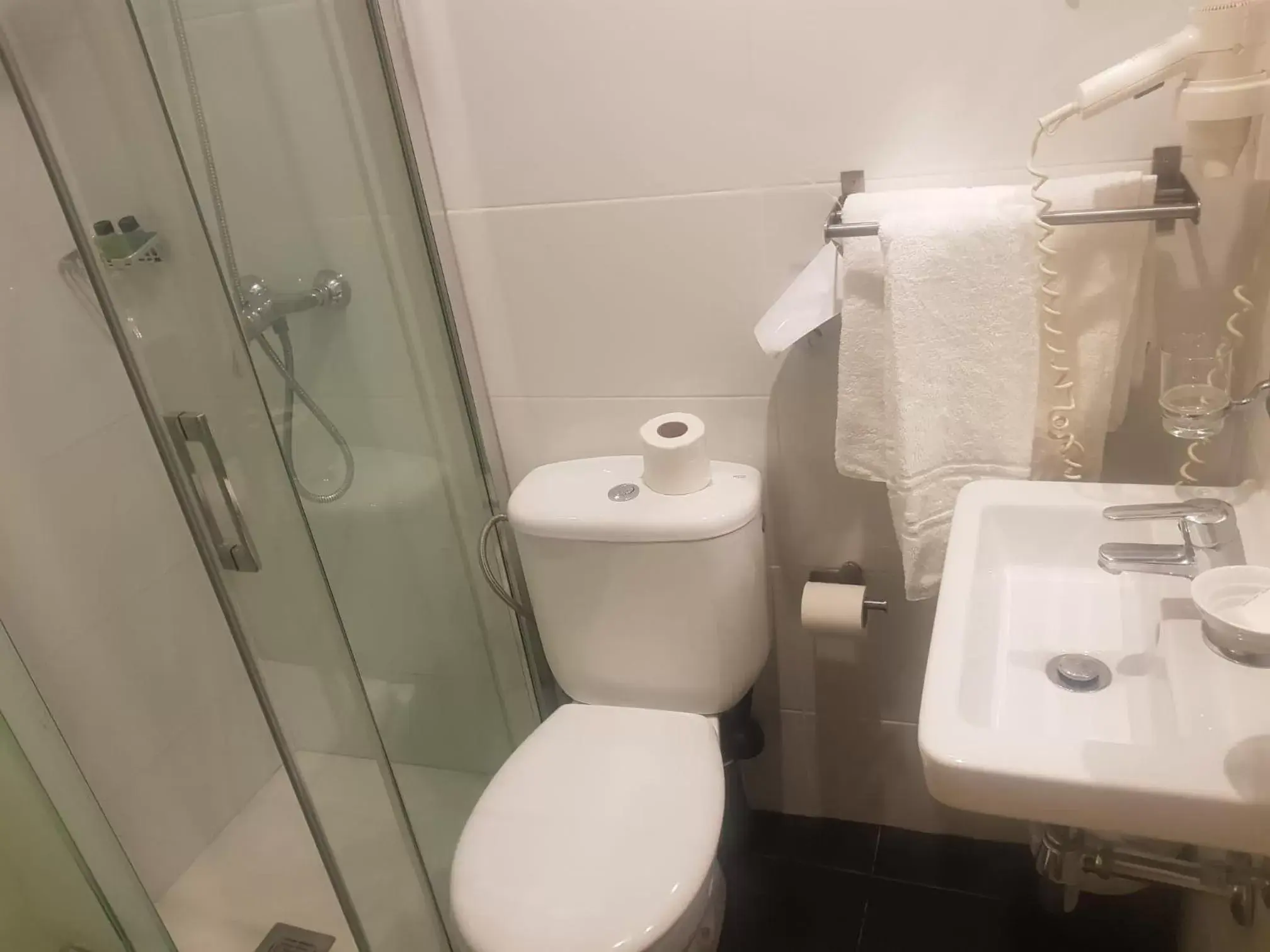 Bathroom in Hotel Palermo
