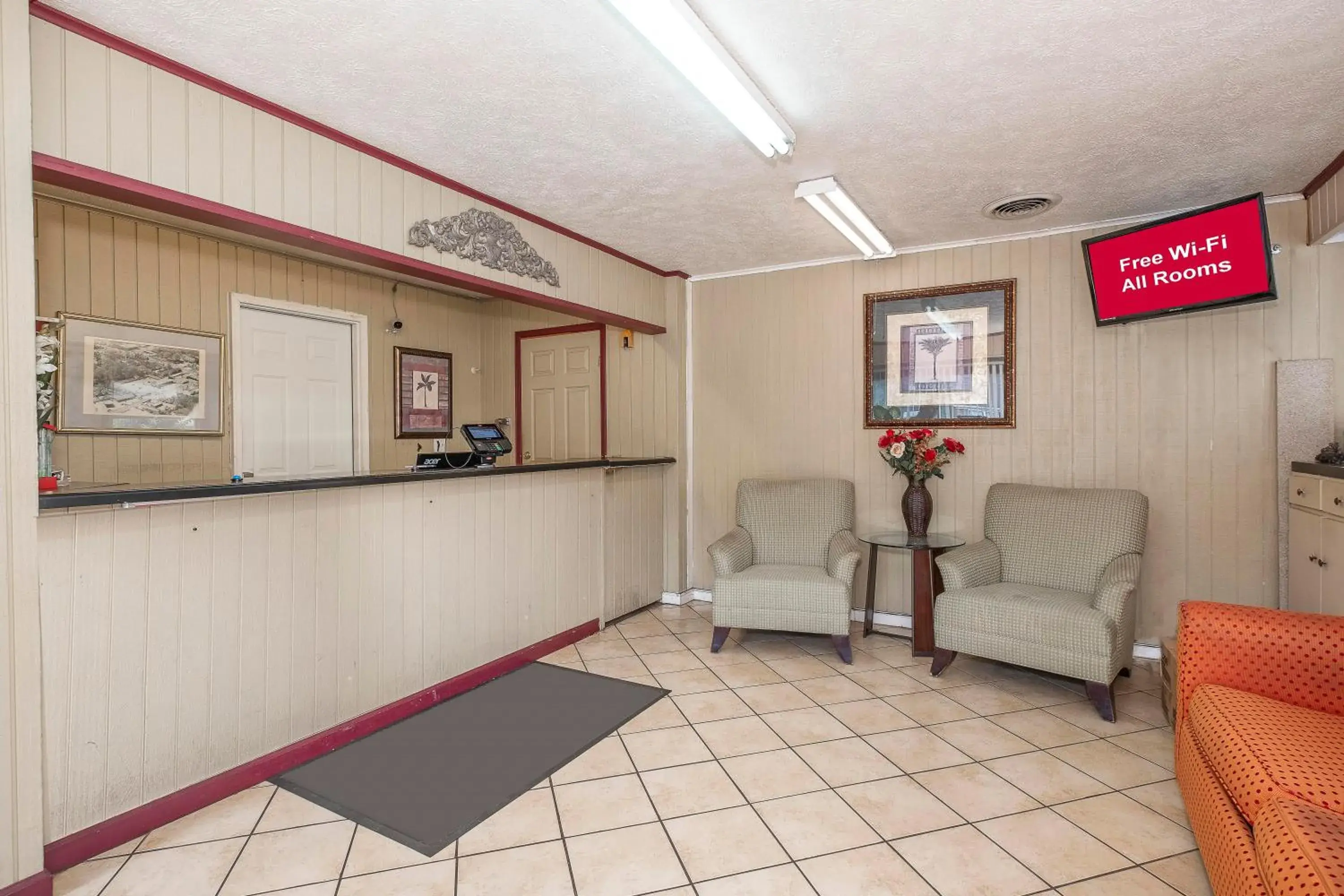 Lobby or reception in Red Roof Inn Starkville - University Lobby or reception in Red Roof Inn Starkville - University