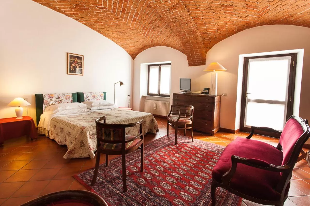 Photo of the whole room, Bed in Residenza Del Lago