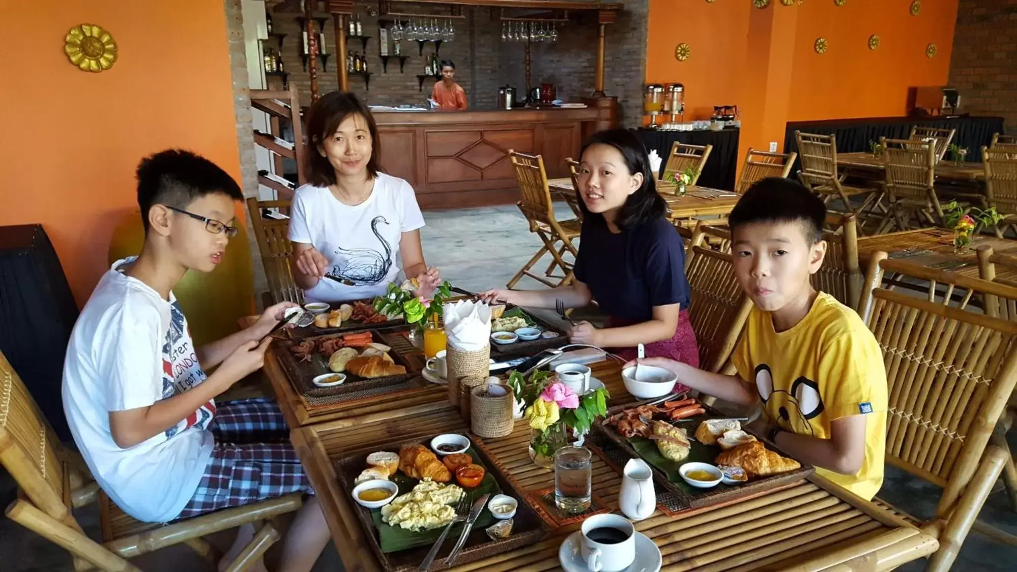 Breakfast in Central Indochine D'angkor Hotel