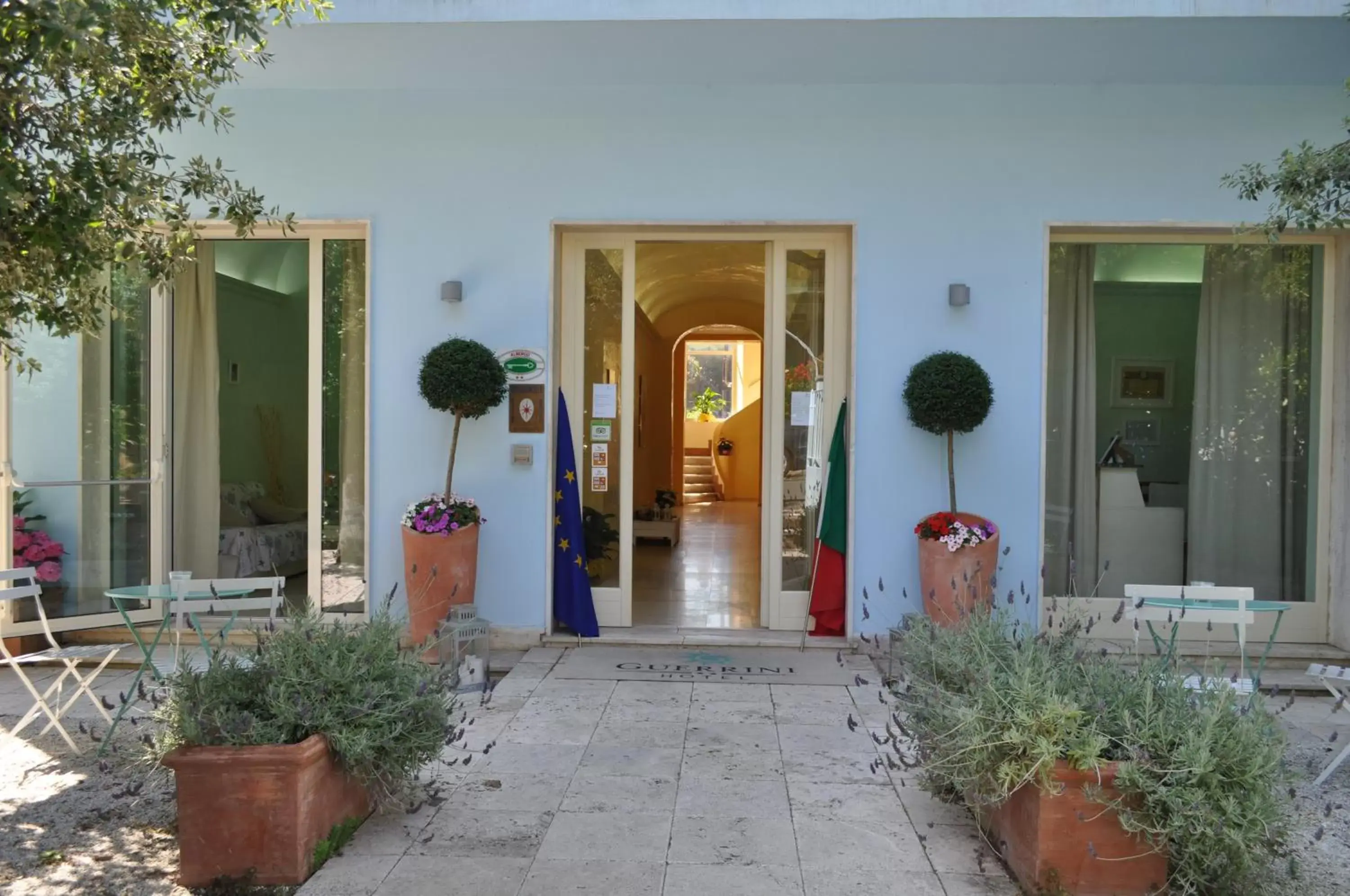 Facade/entrance in Guerrini Hotel