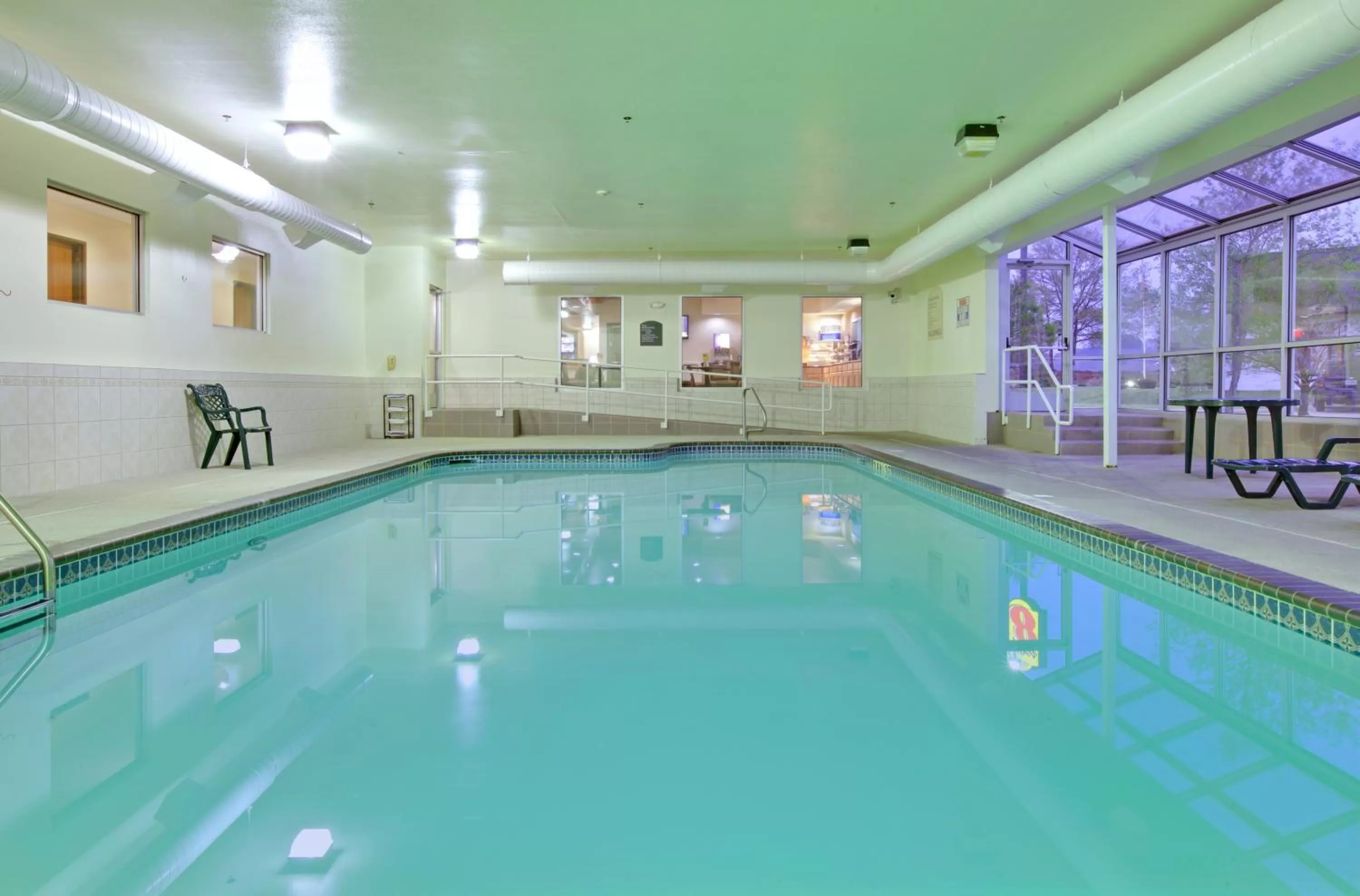 Swimming pool in Holiday Inn Express & Suites - El Dorado by IHG