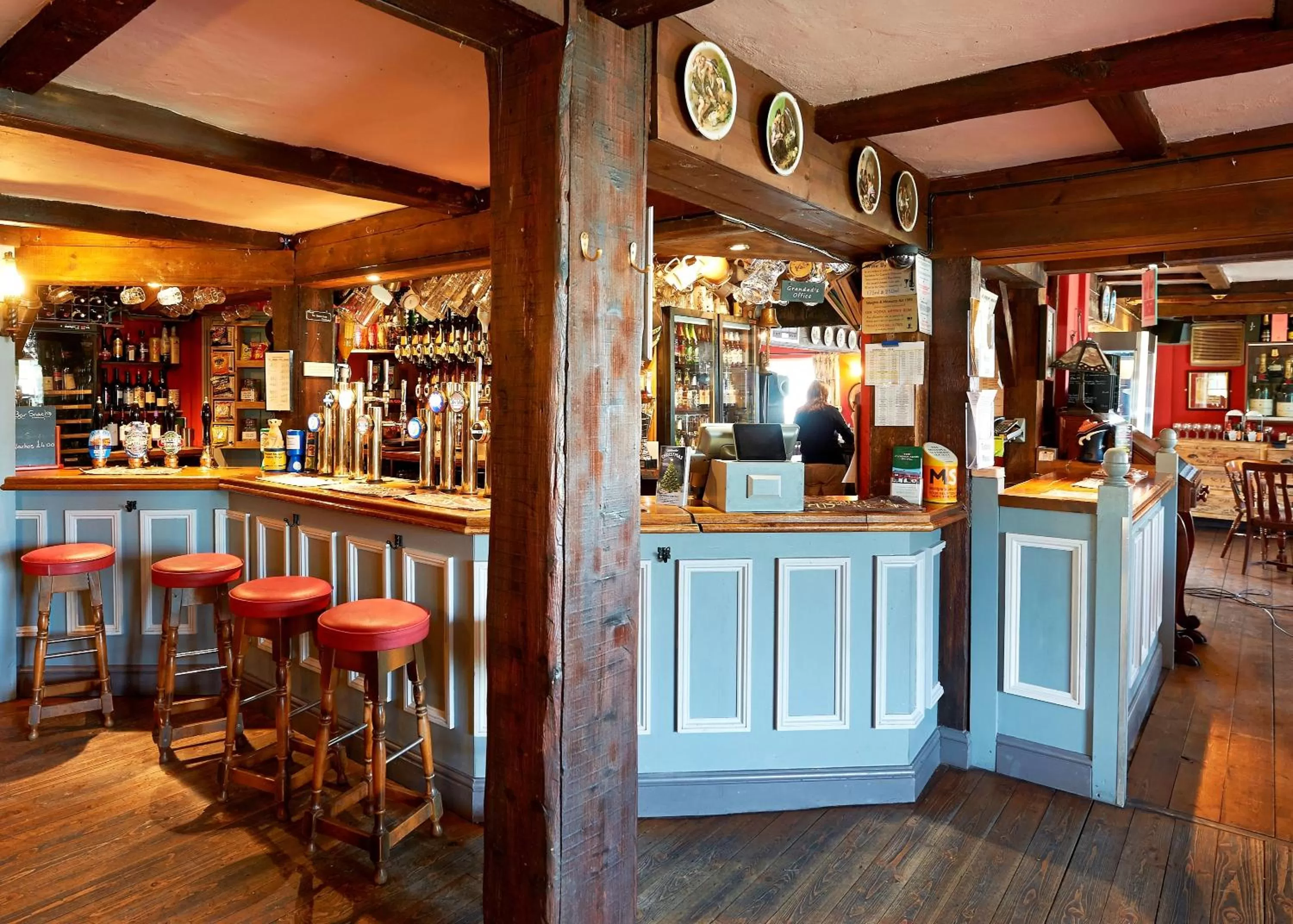 Lounge or bar in Camden Arms Hotel