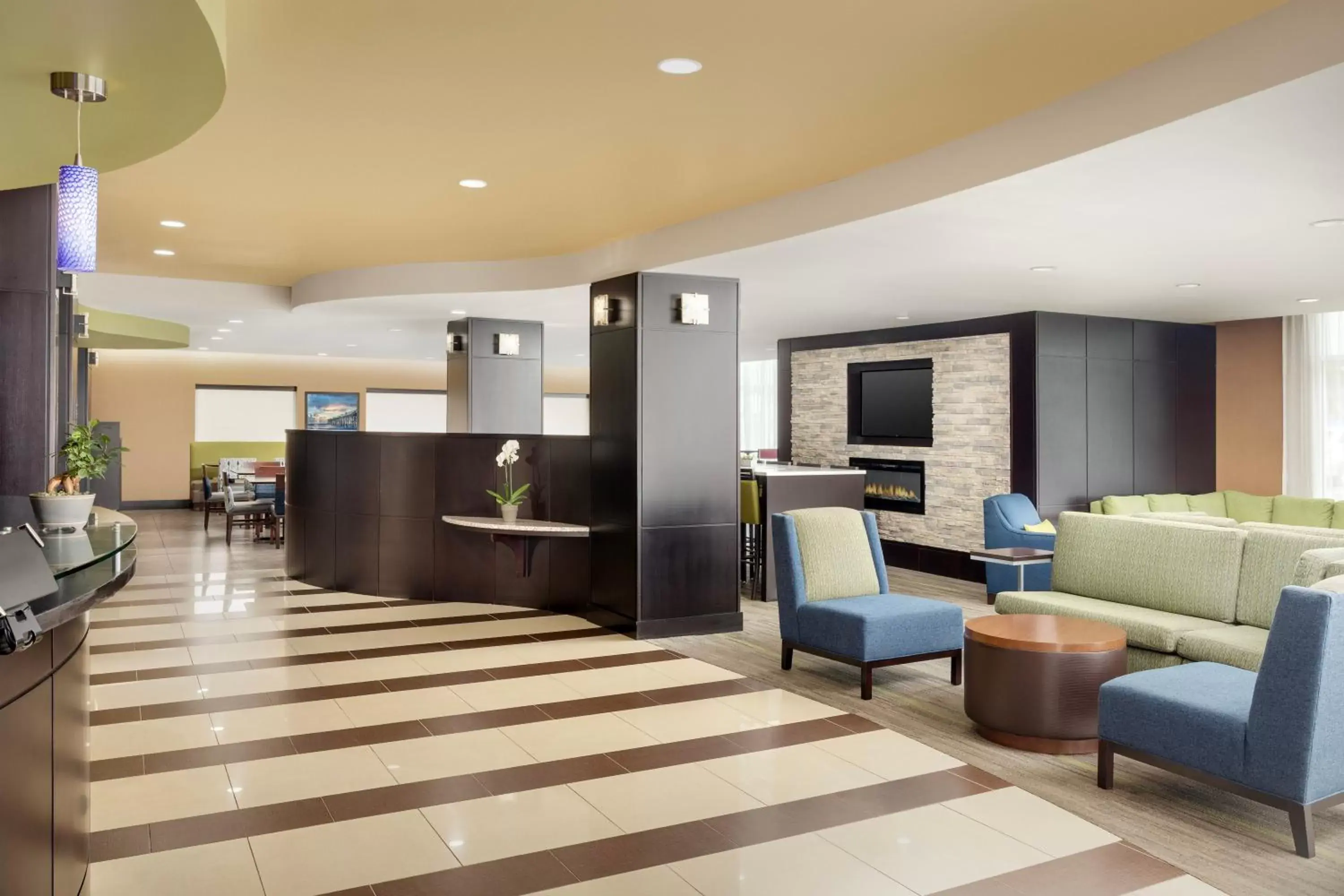 Lobby or reception in Comfort Suites Lake City