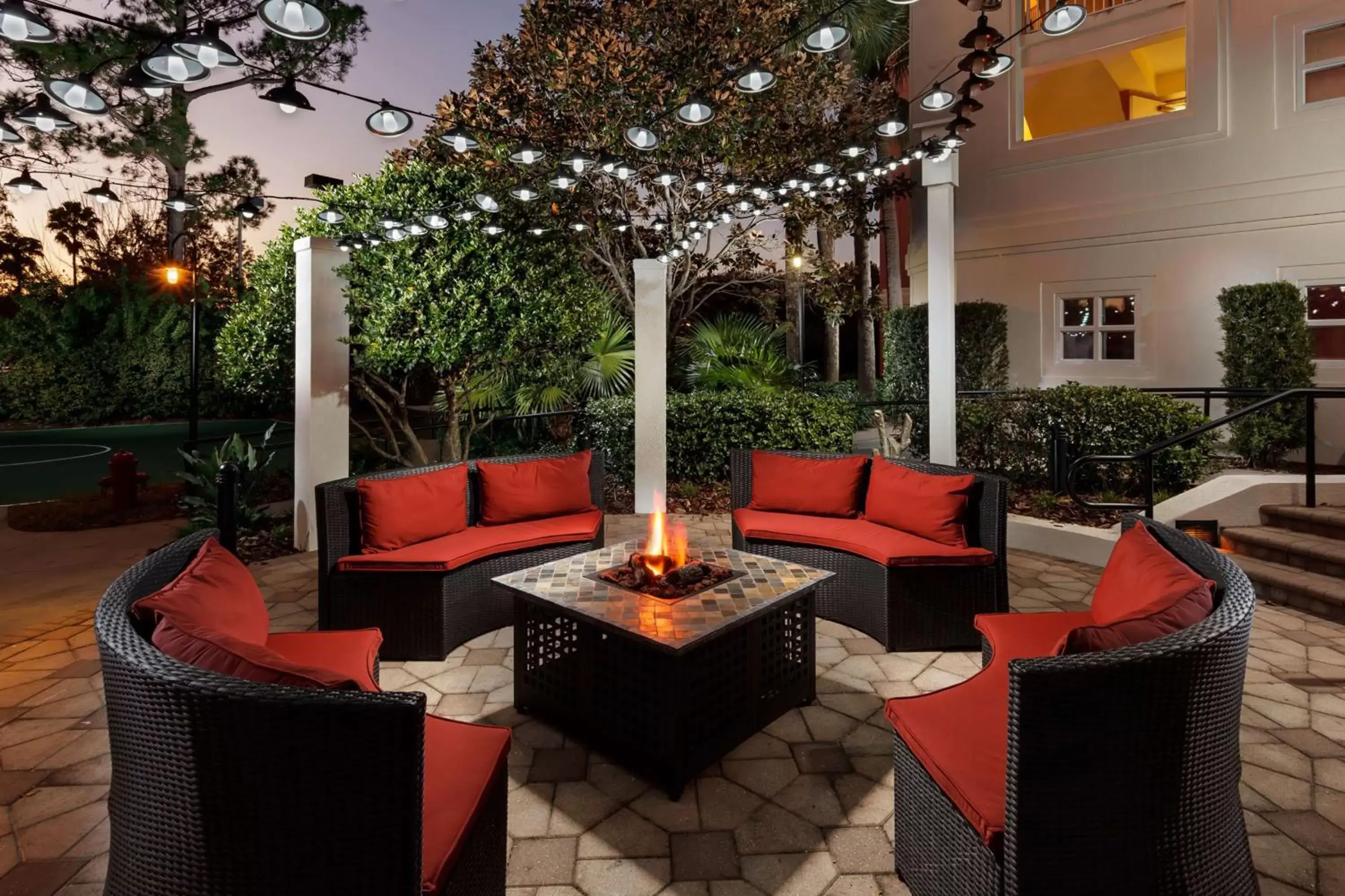 Patio in Embassy Suites by Hilton Orlando Lake Buena Vista Resort