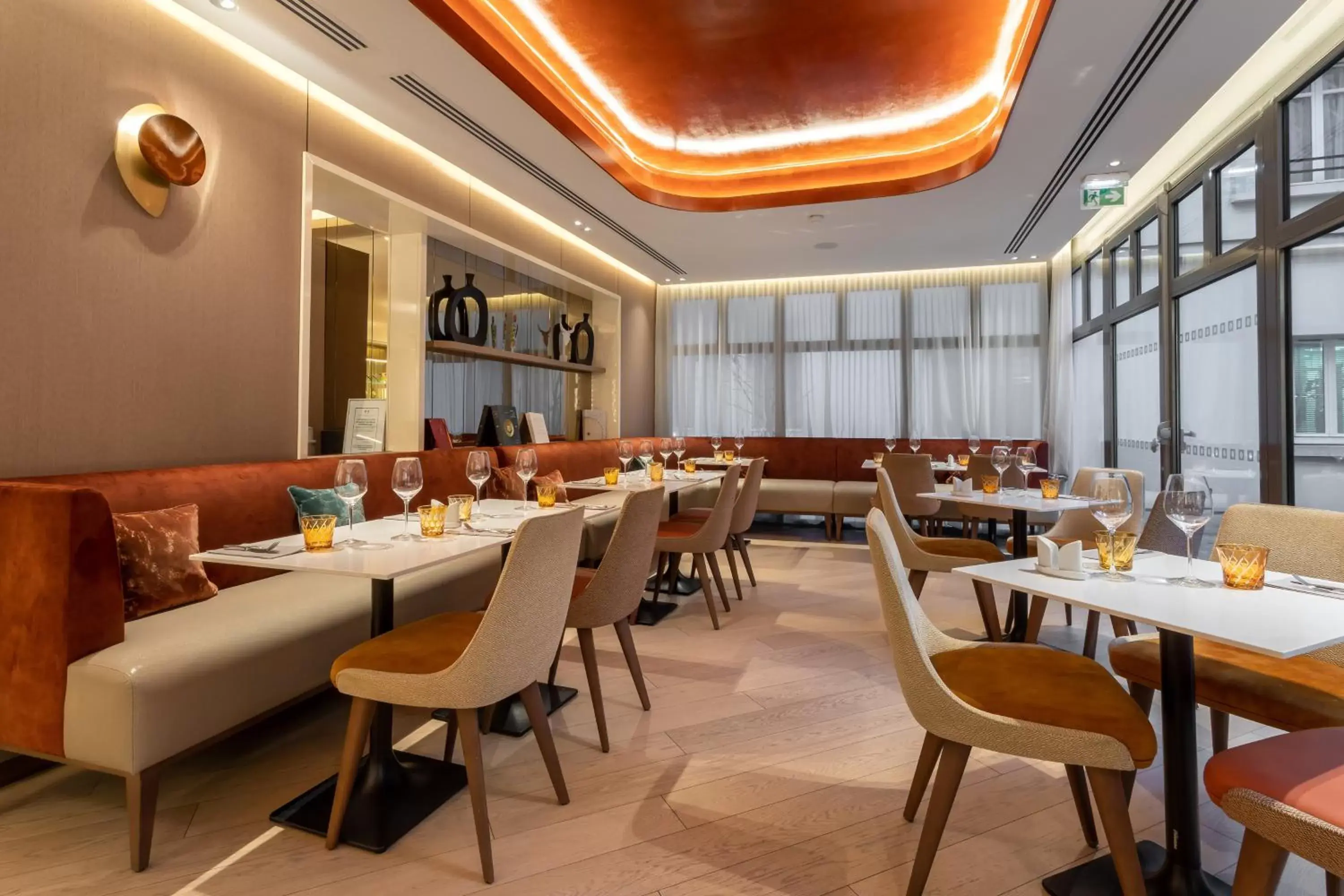Restaurant/Places to Eat in InterContinental Paris Champs Elysées Etoile, an IHG Hotel