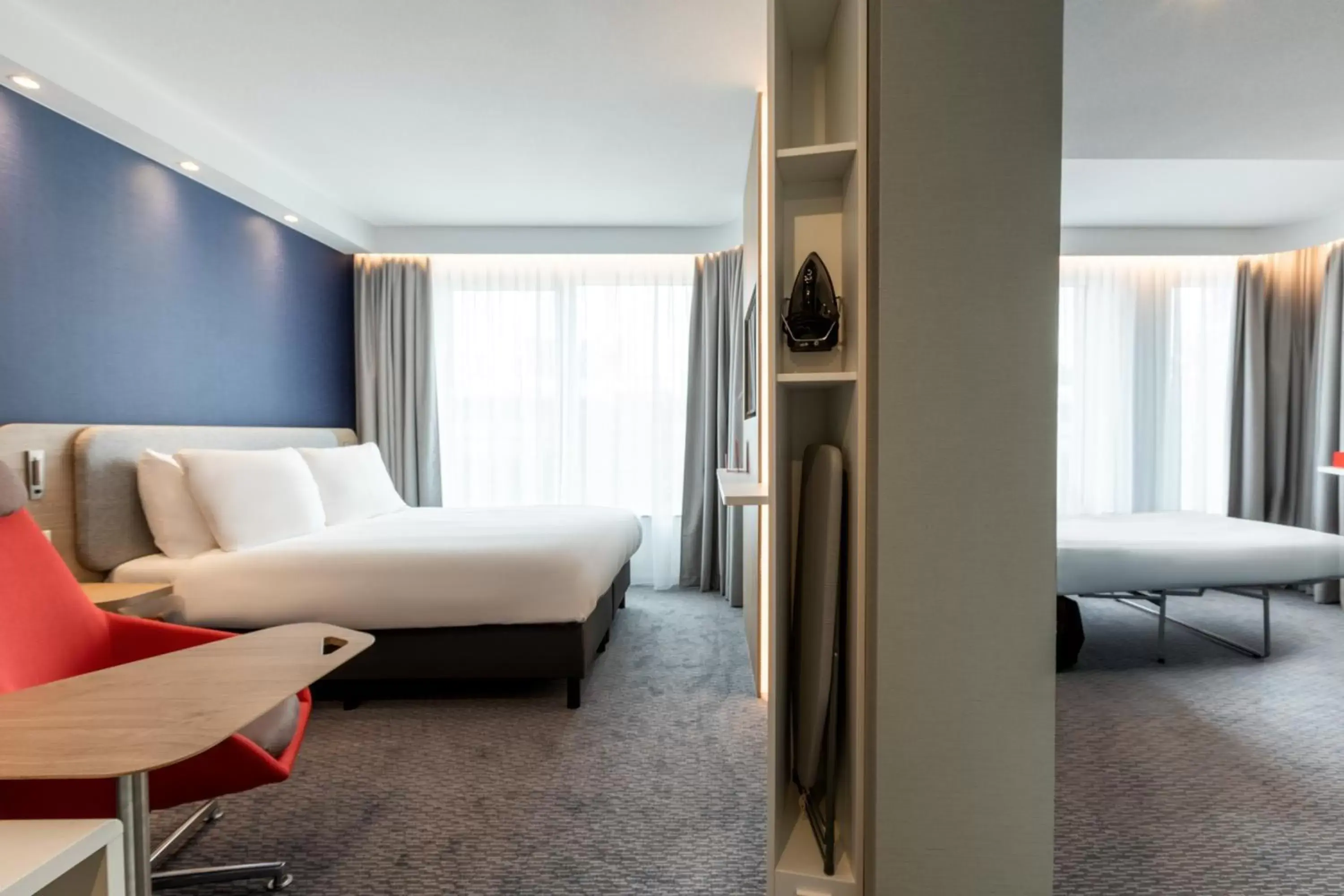 Photo of the whole room, Bed in Holiday Inn Express - Almere, an IHG Hotel