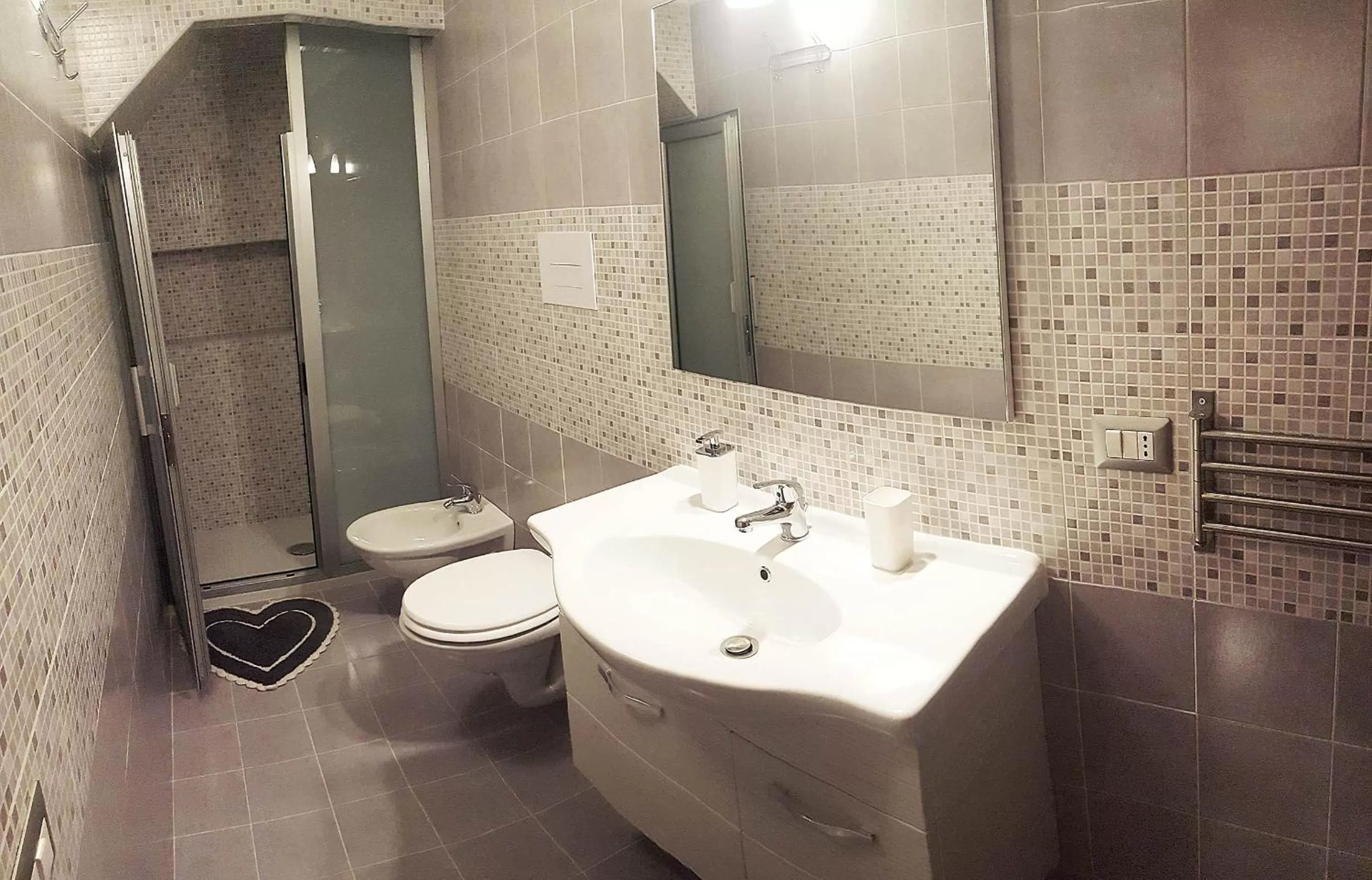 Bathroom in Obelisco