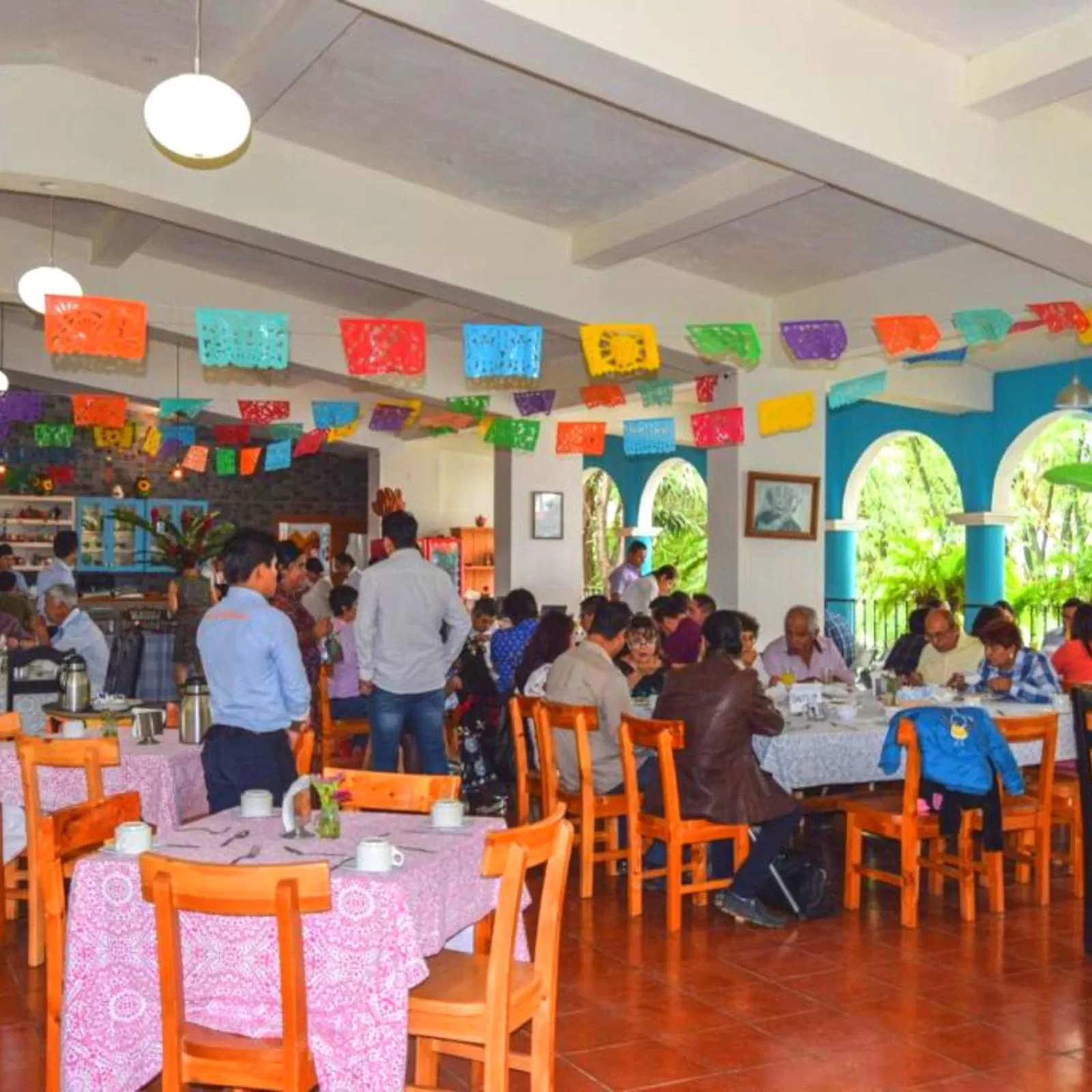 Restaurant/places to eat in Hotel La Ceiba
