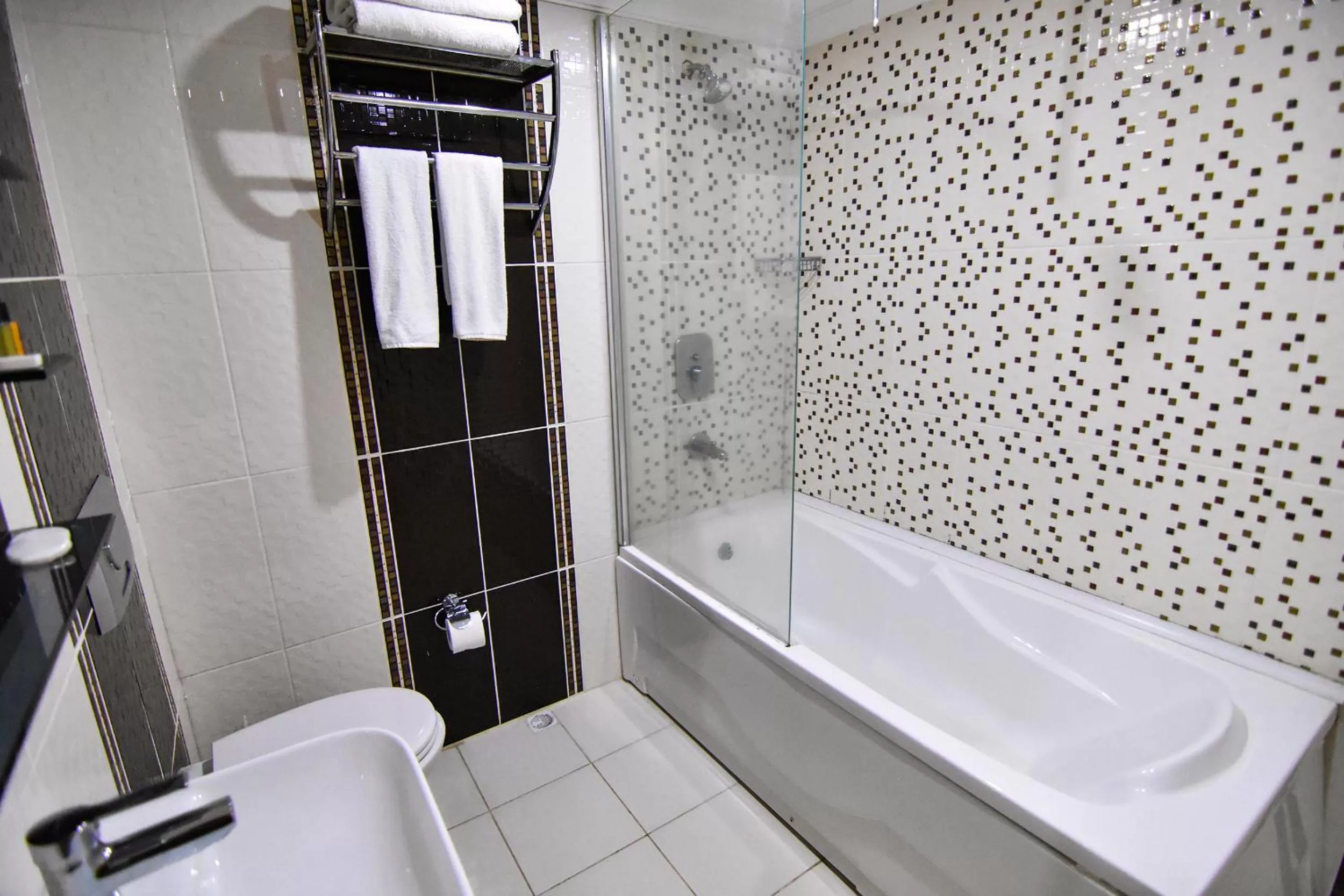 Bathroom in Sandal Otel