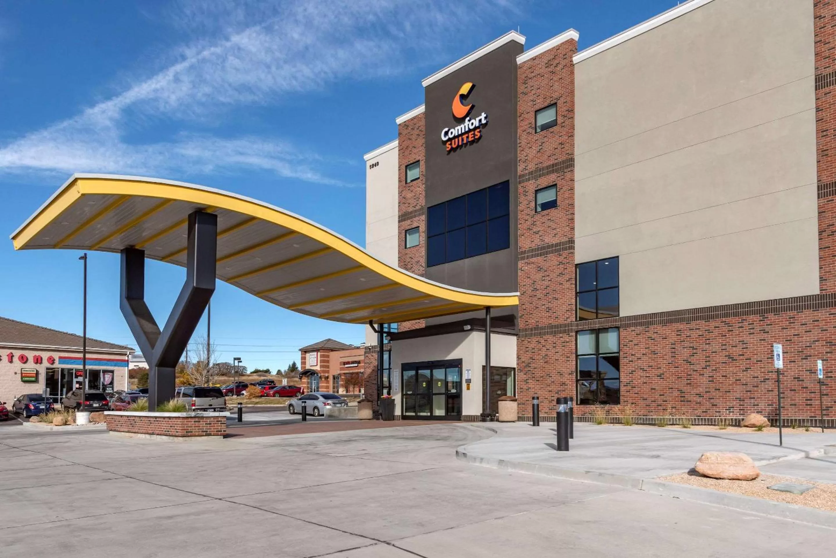 Property building in Comfort Suites Colorado Springs East - Medical Center Area