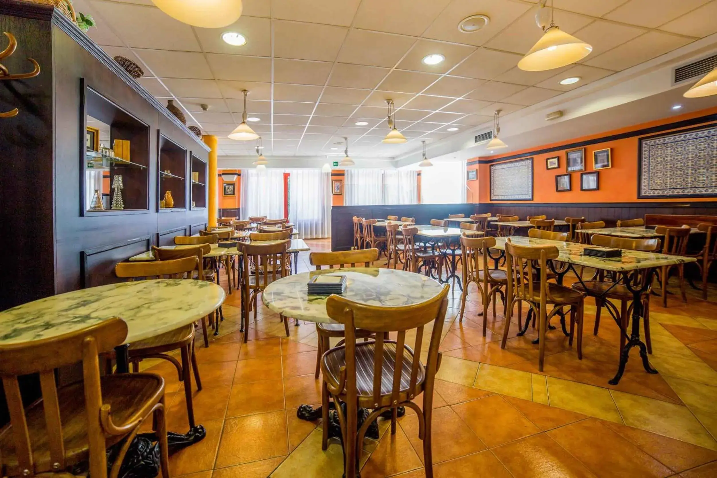 Dining area, Restaurant/Places to Eat in Hotel Iris Guadalajara