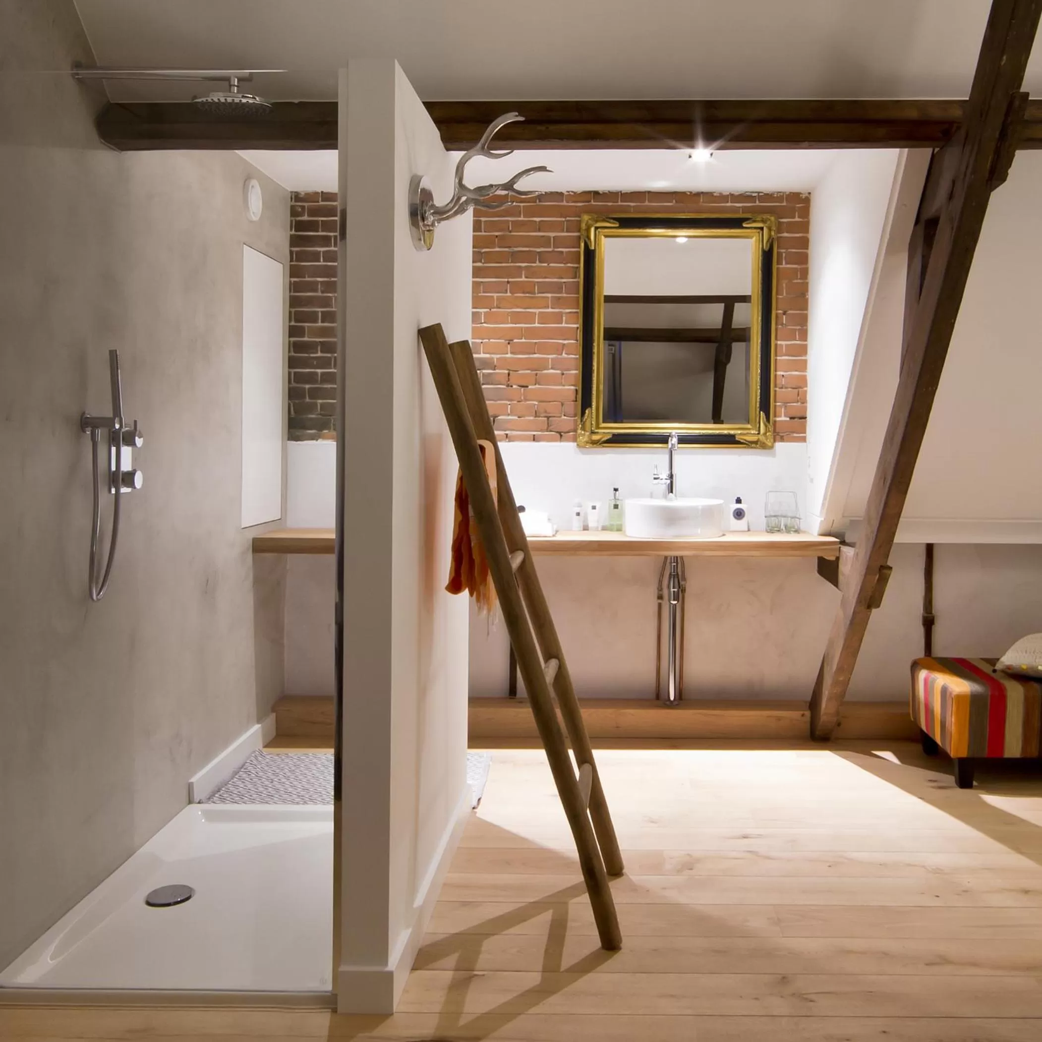 Shower in Villa Polder