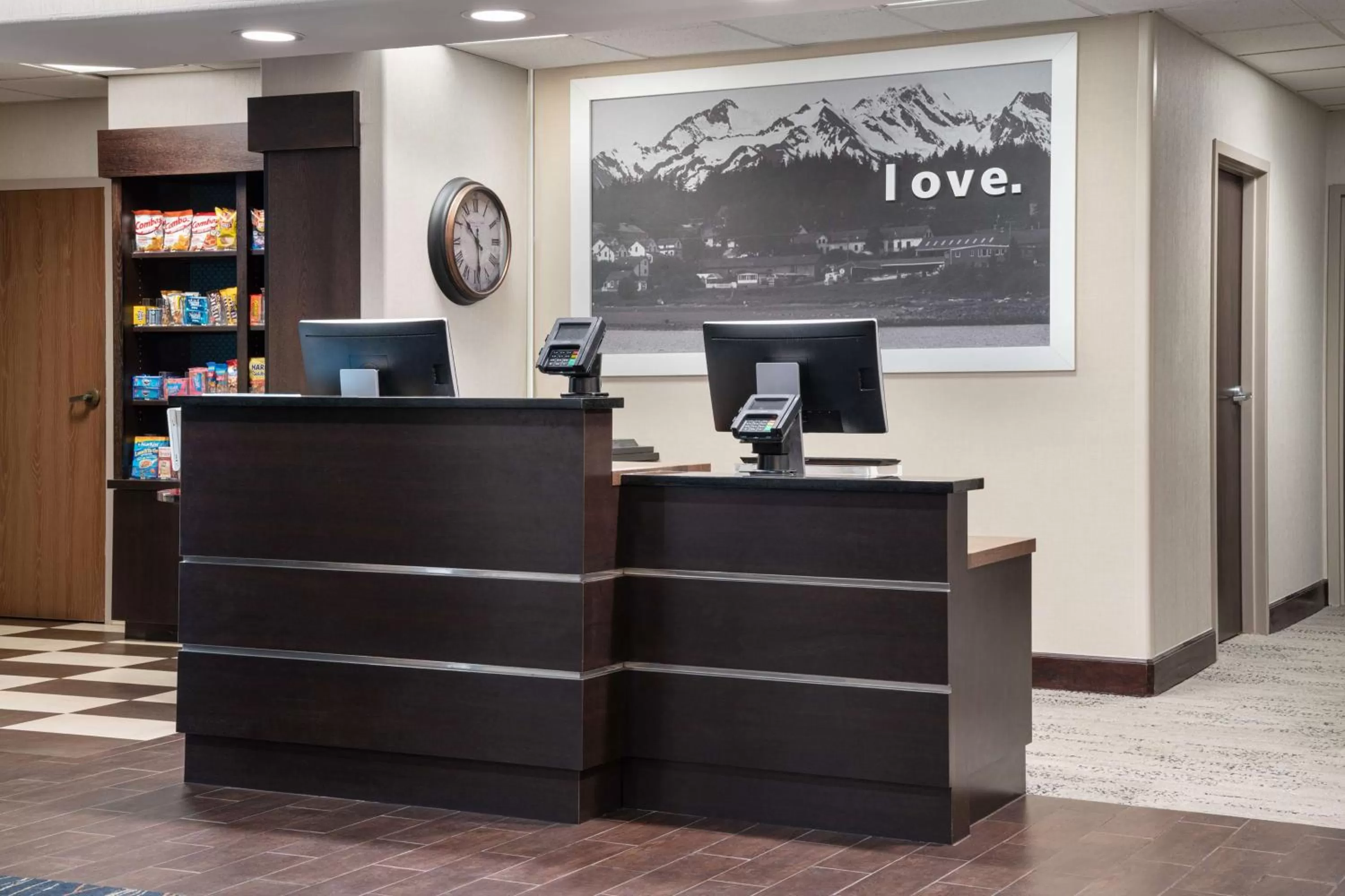 Lobby or reception in Hampton Inn Loveland