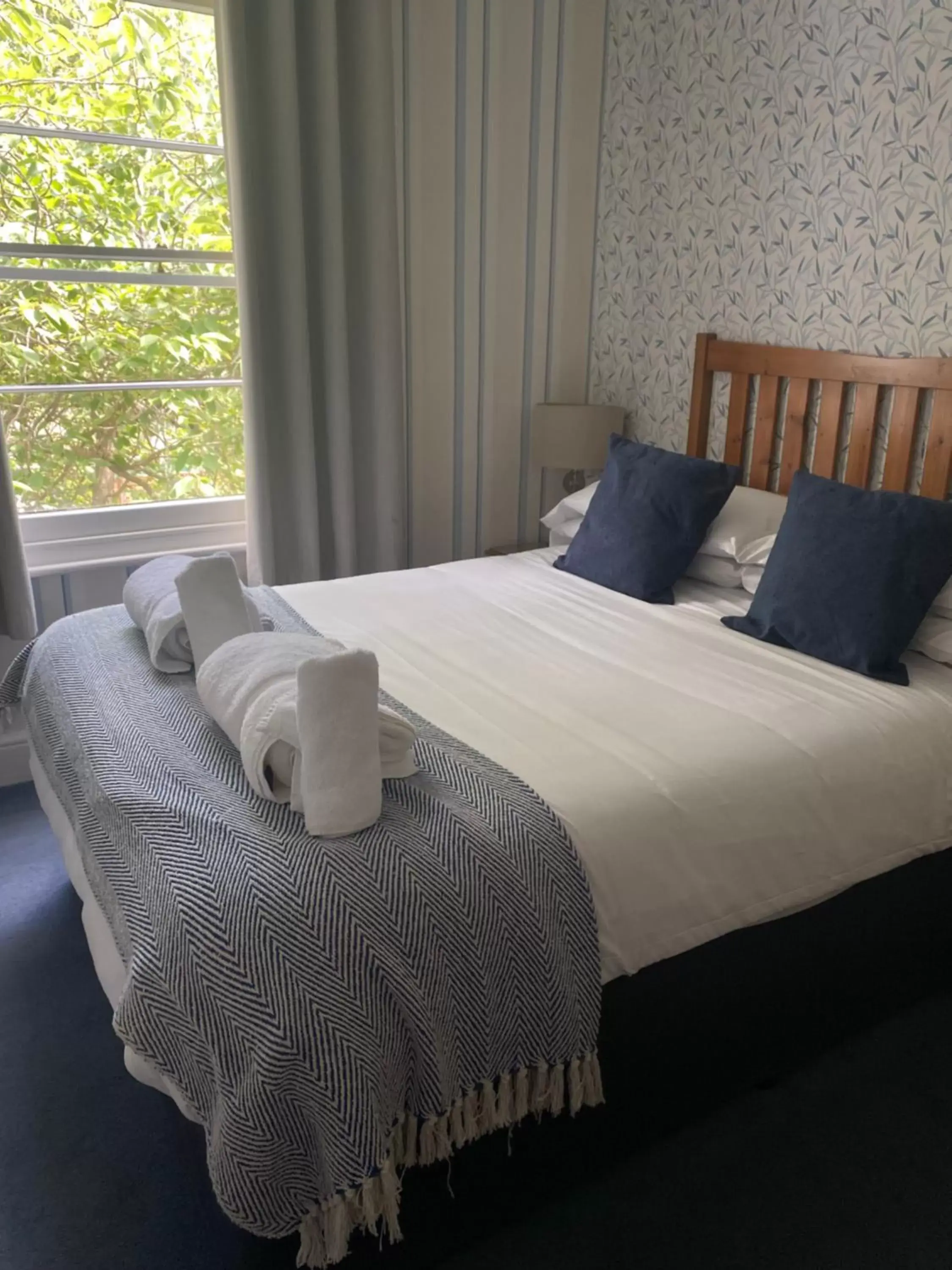 Bed in The Abbey Townhouse - Cheltenham