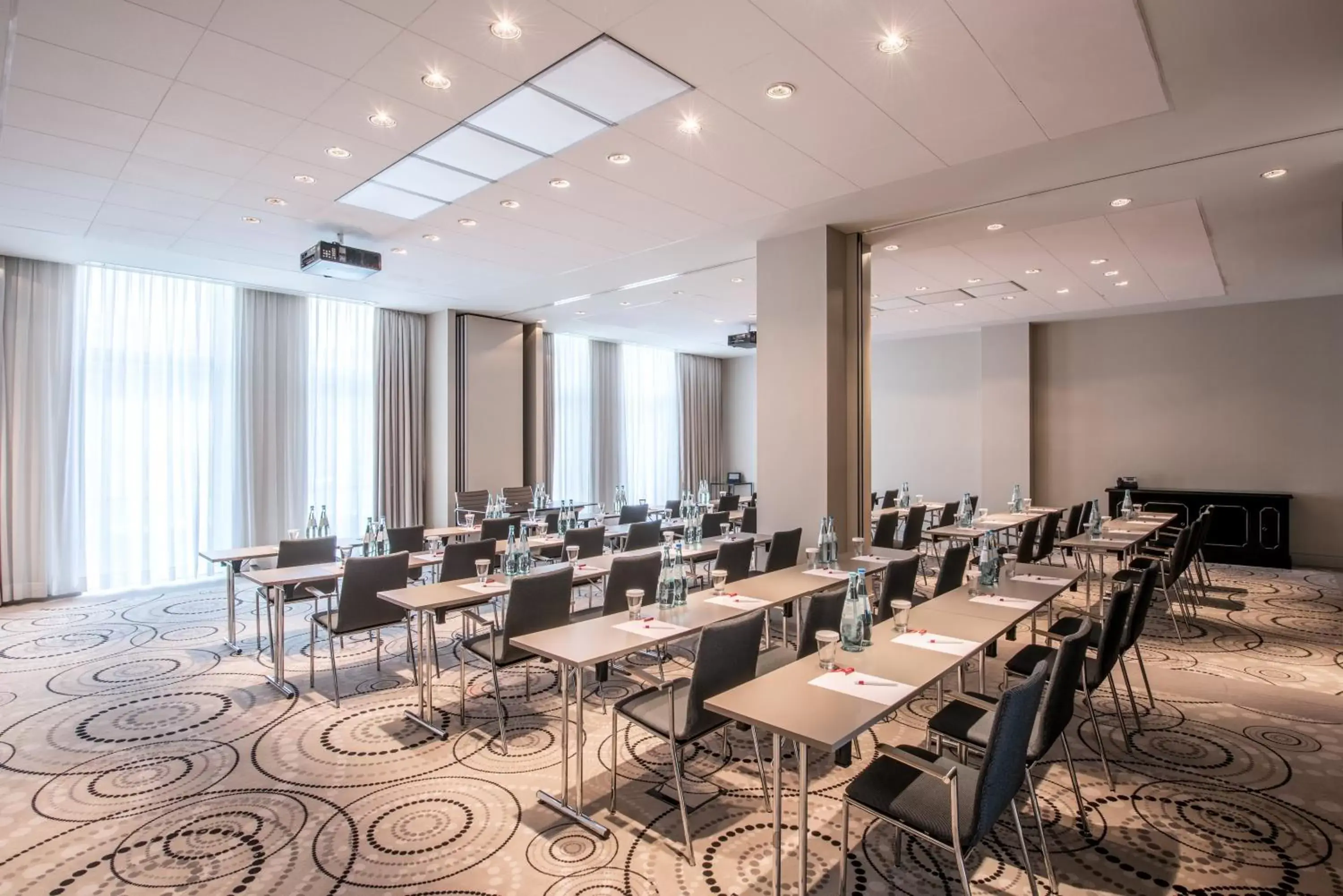 Meeting/conference room, Business Area/Conference Room in Crowne Plaza Berlin - Potsdamer Platz, an IHG Hotel
