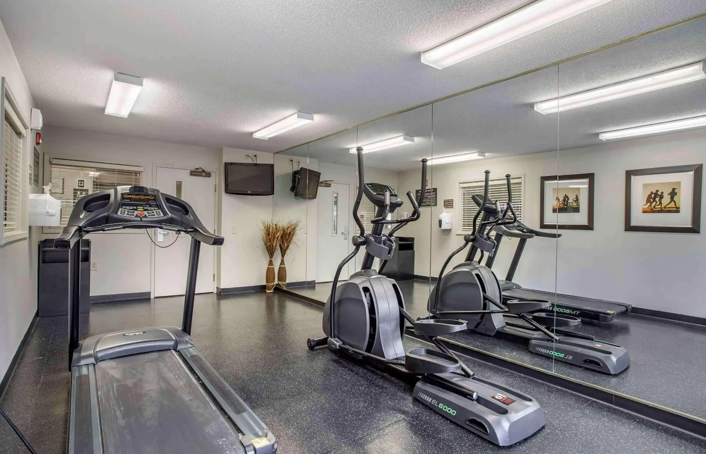 Fitness centre/facilities, Fitness Center/Facilities in Extended Stay America Suites - Houston - Westchase - Westheimer