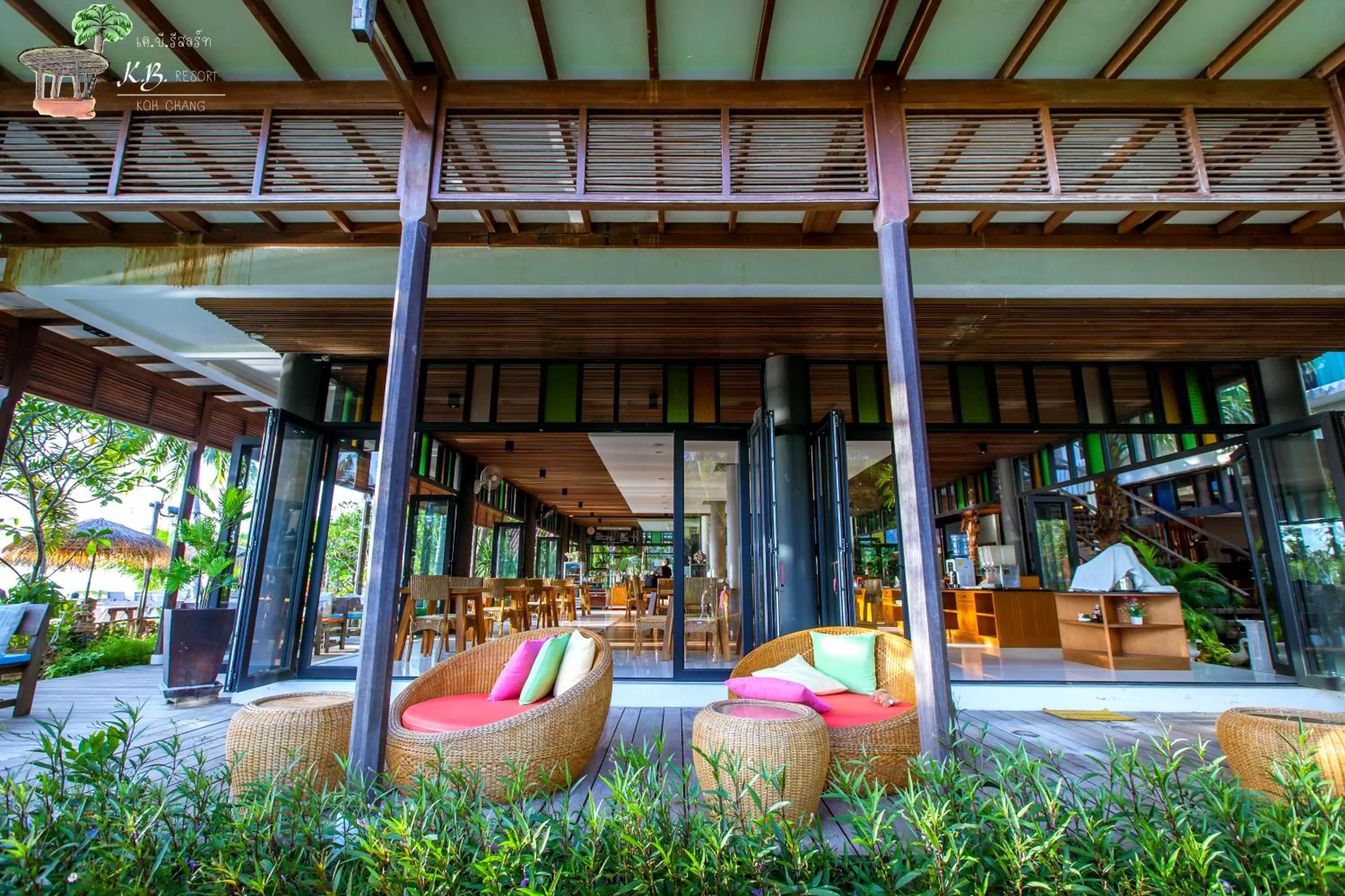 Restaurant/places to eat in K.B. Resort