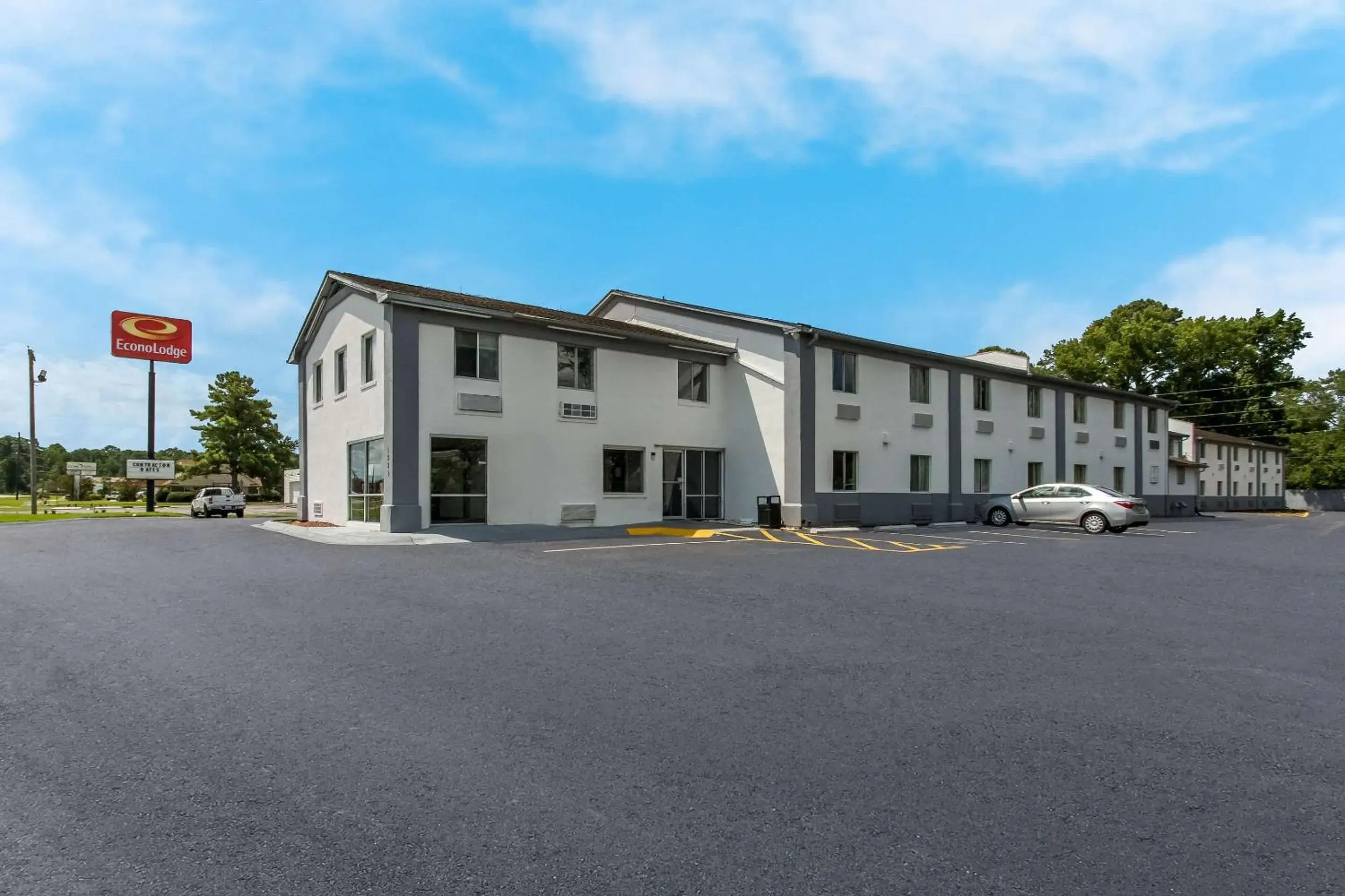 Property Building in Econo Lodge Cherry Point