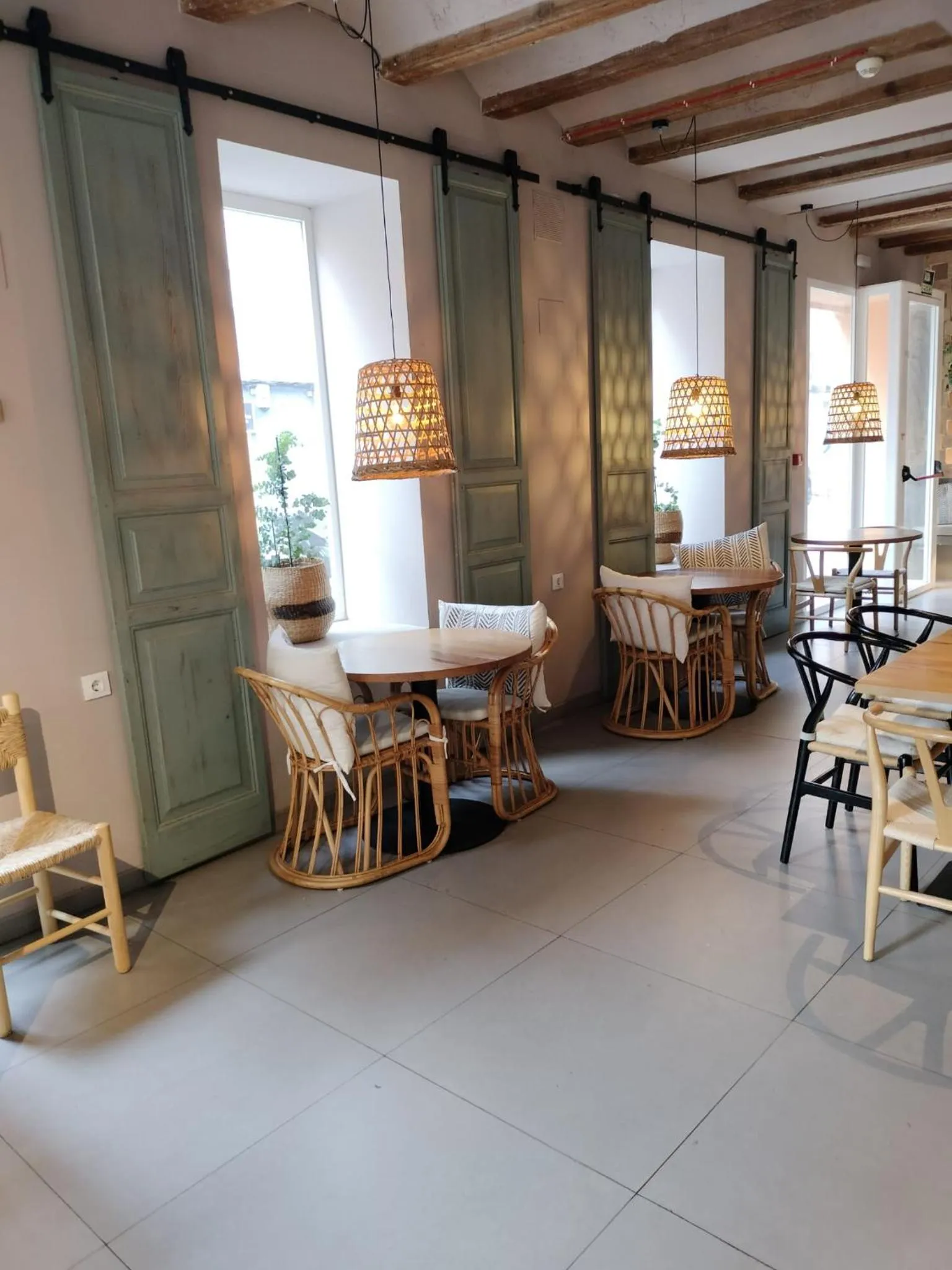 Restaurant/places to eat in YOU & CO. J. Botánico Boutique