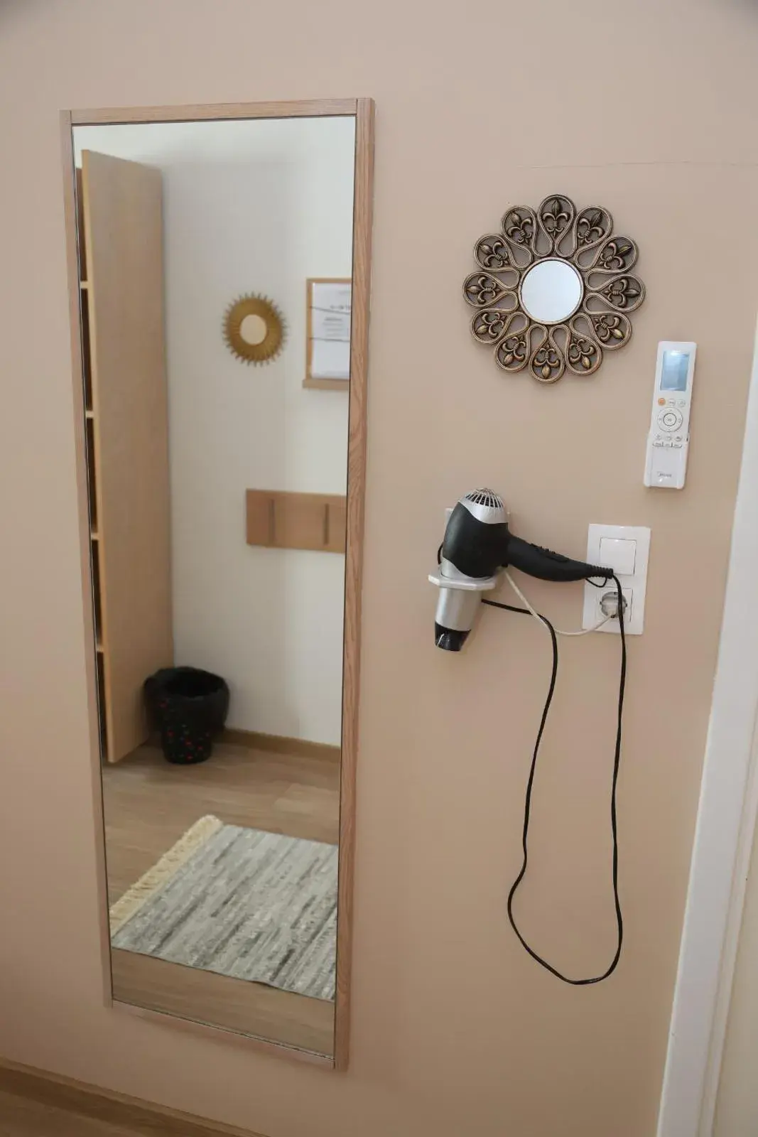 heating, Bathroom in Motel Deny