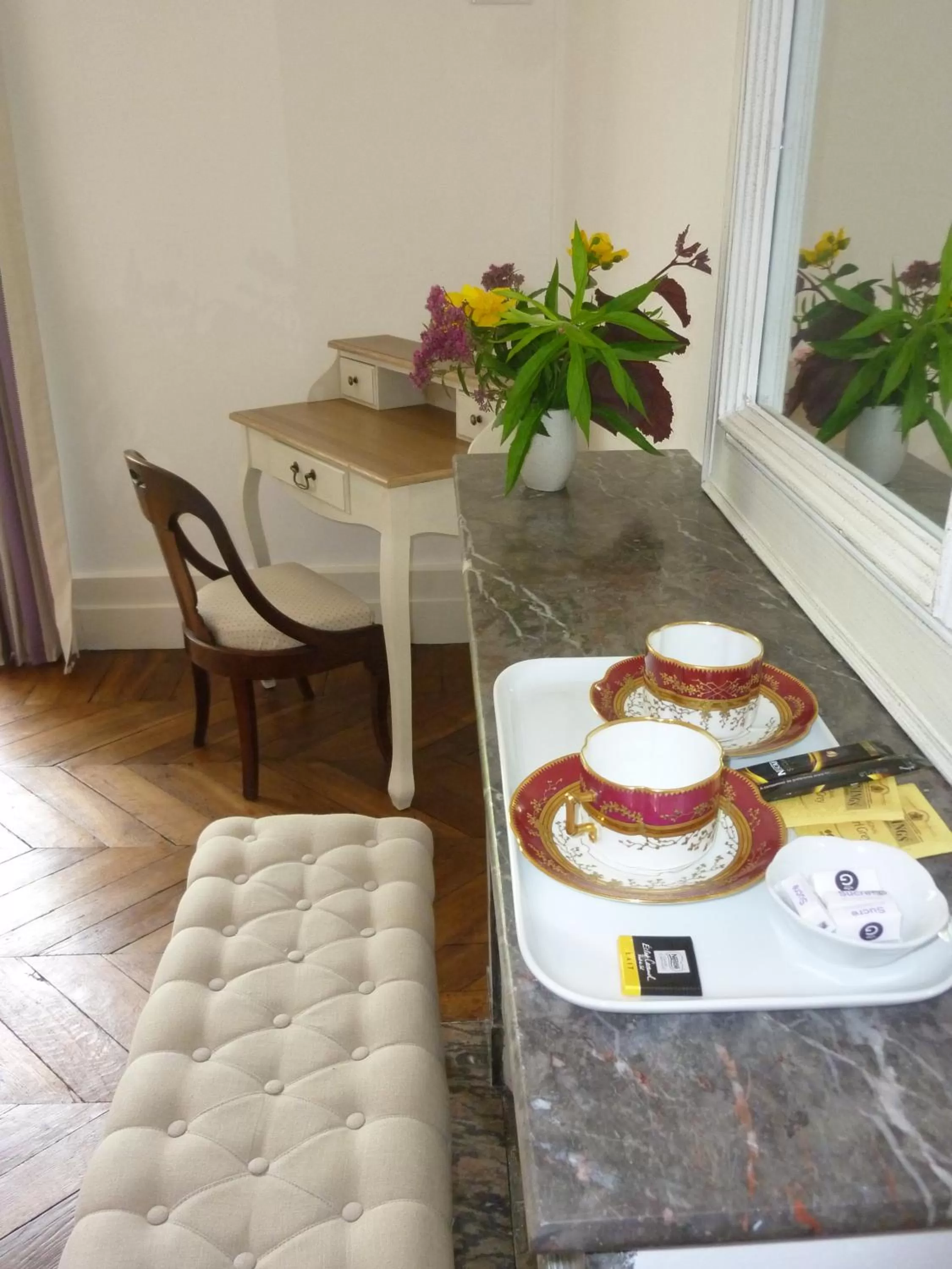 Decorative detail in Cèdre et Charme