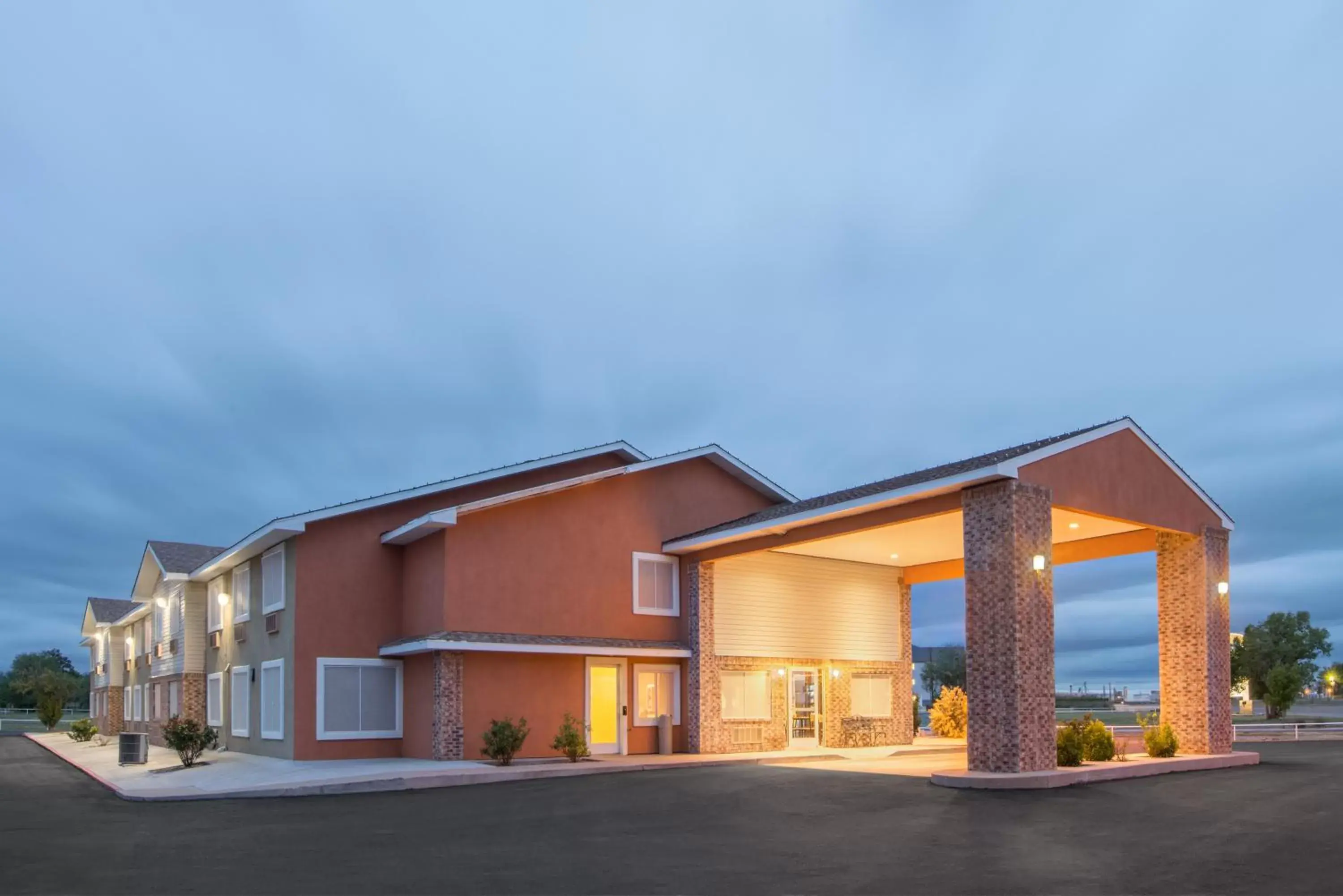 Facade/entrance, Property Building in Super 8 by Wyndham Portales