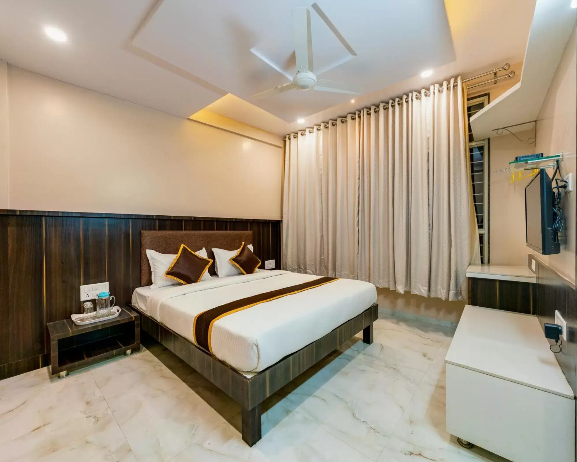View (from property/room), Bed in Hotel Aatithya Satkar Near Mahalaxmi Temple View (from property/room), Bed in Hotel Aatithya Satkar Near Mahalaxmi Temple