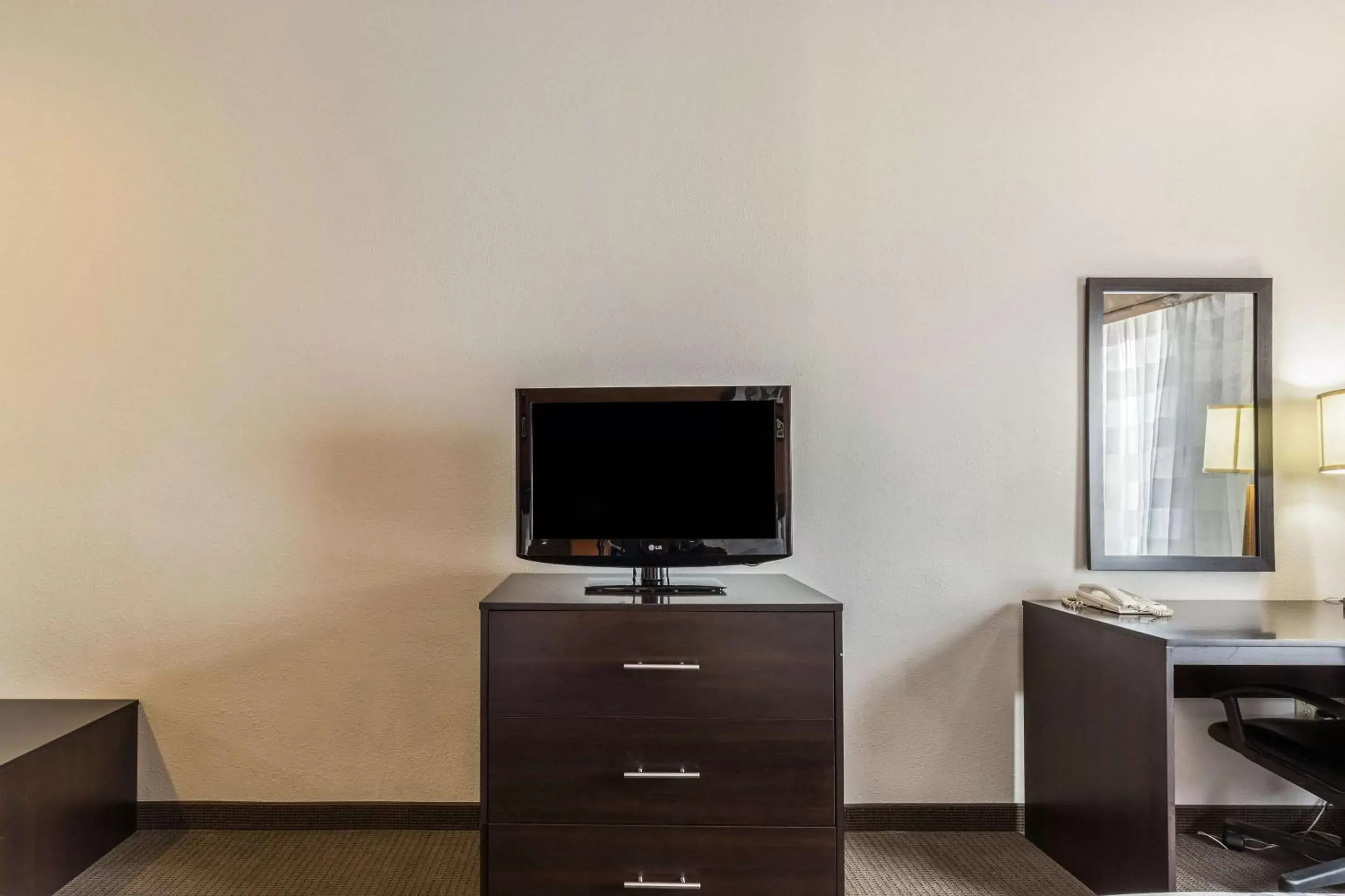 Photo of the whole room, TV/Entertainment Center in Sleep Inn & Suites Stafford