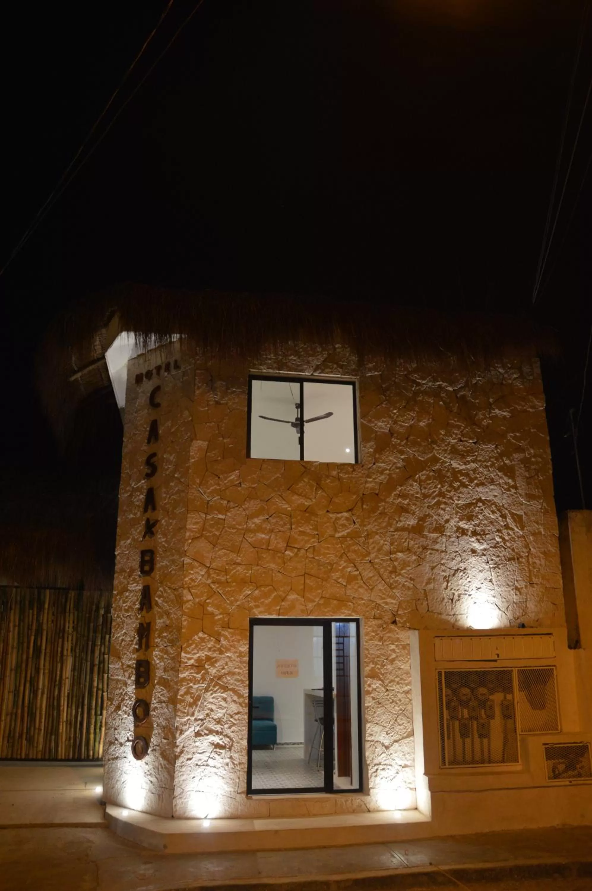 Property Building in Hotel Casa Bamboo