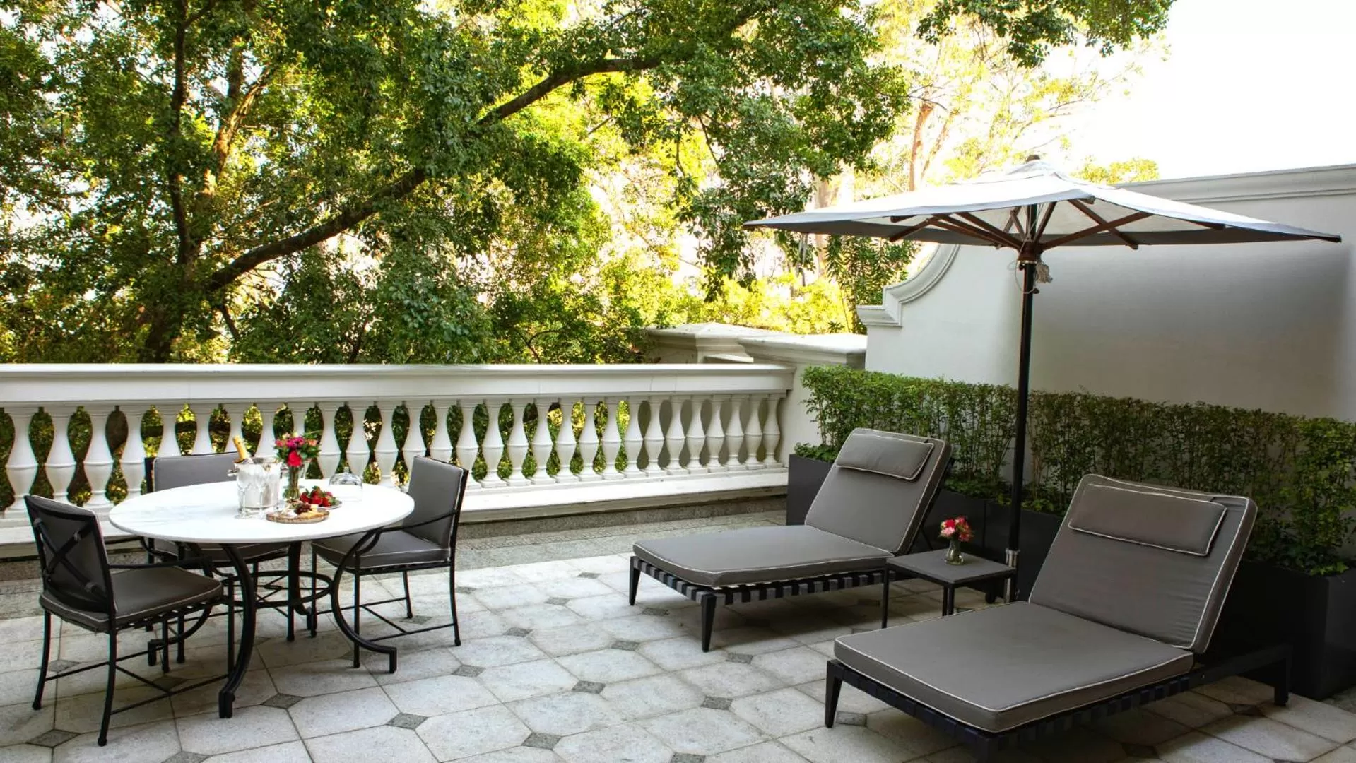 Superior Suite with Terrace in Palácio Tangará - an Oetker Collection Hotel