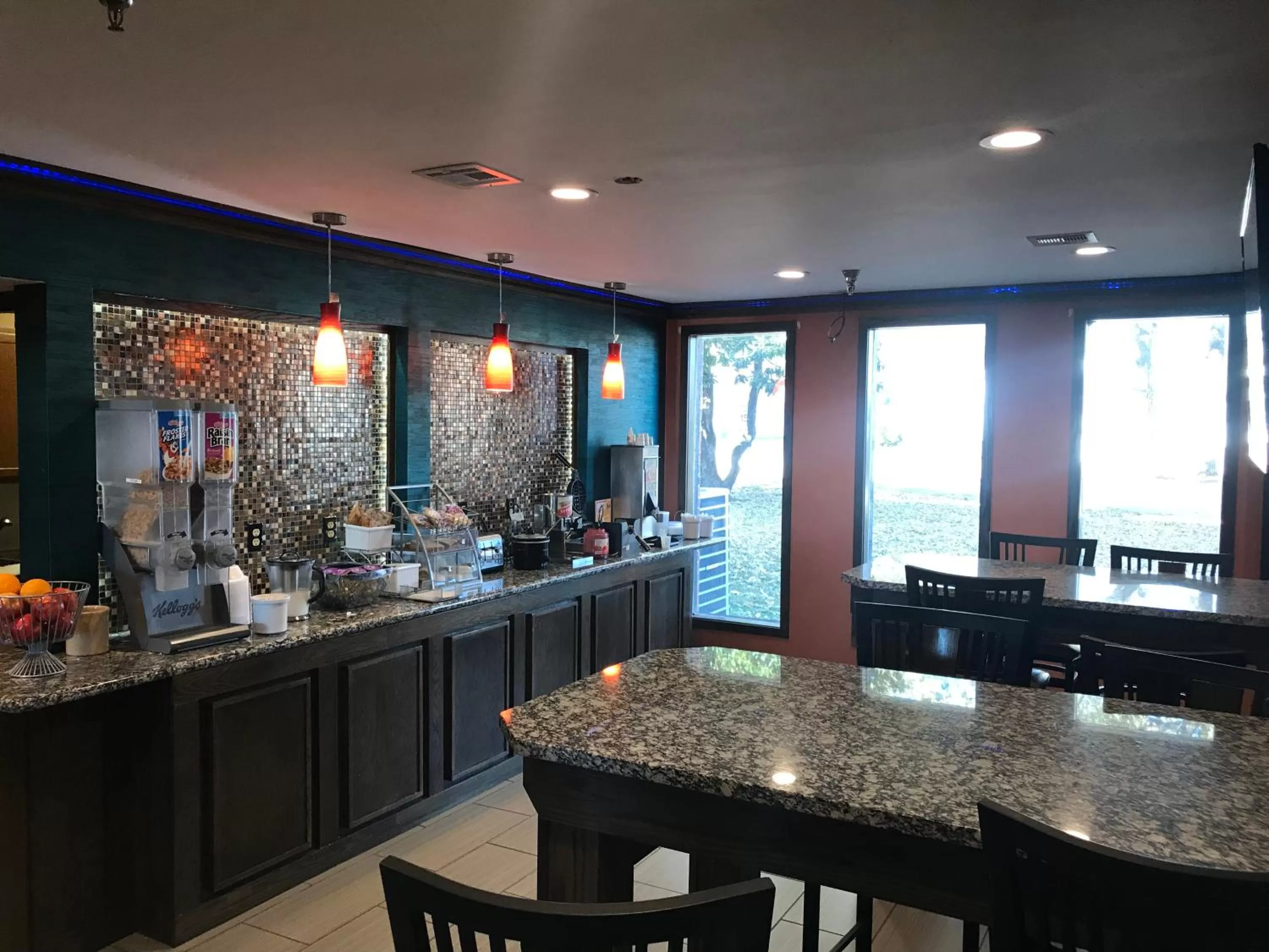 Food and drinks in Super 8 by Wyndham Fayetteville