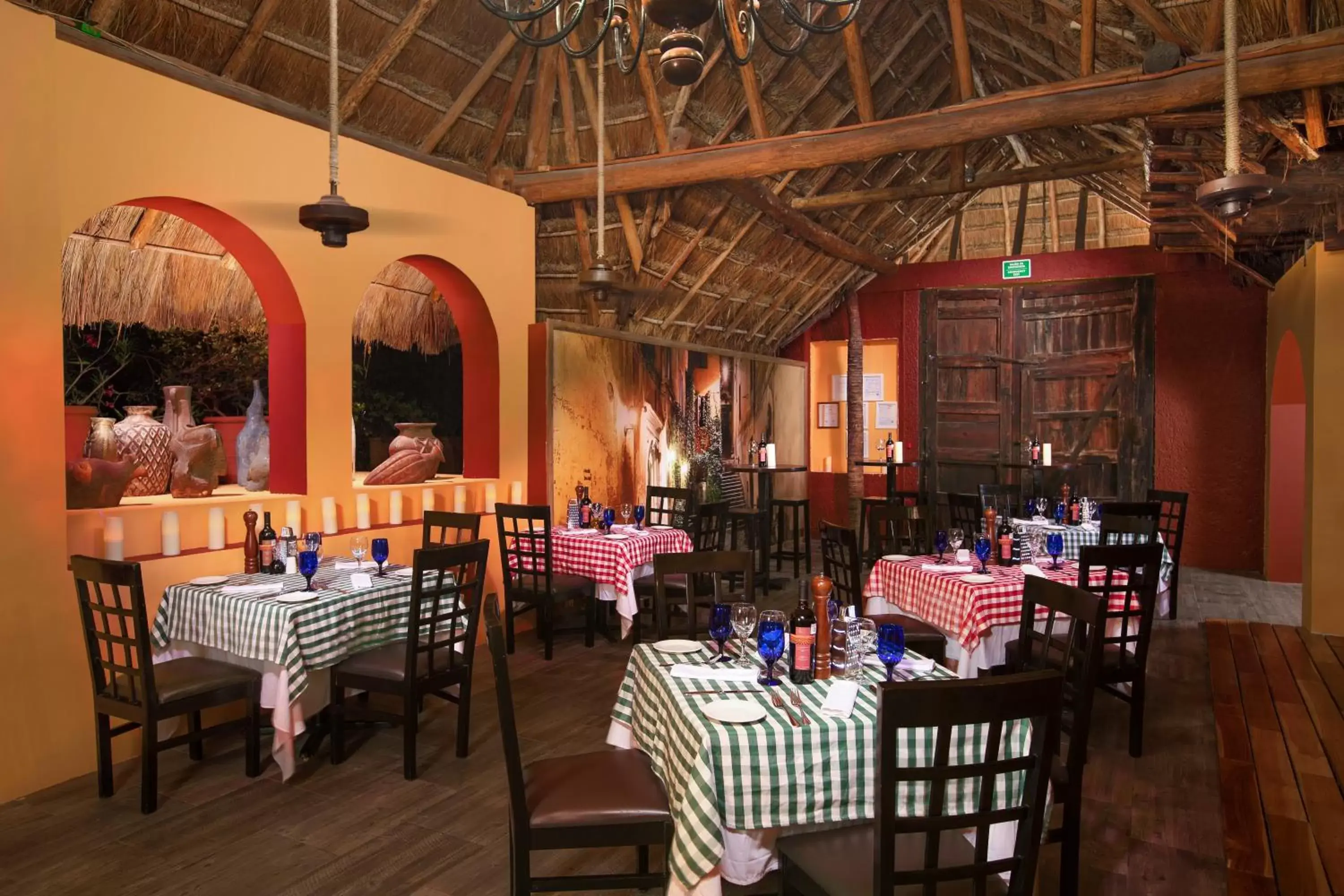 Restaurant/Places to Eat in The Pyramid Cancun - All Inclusive