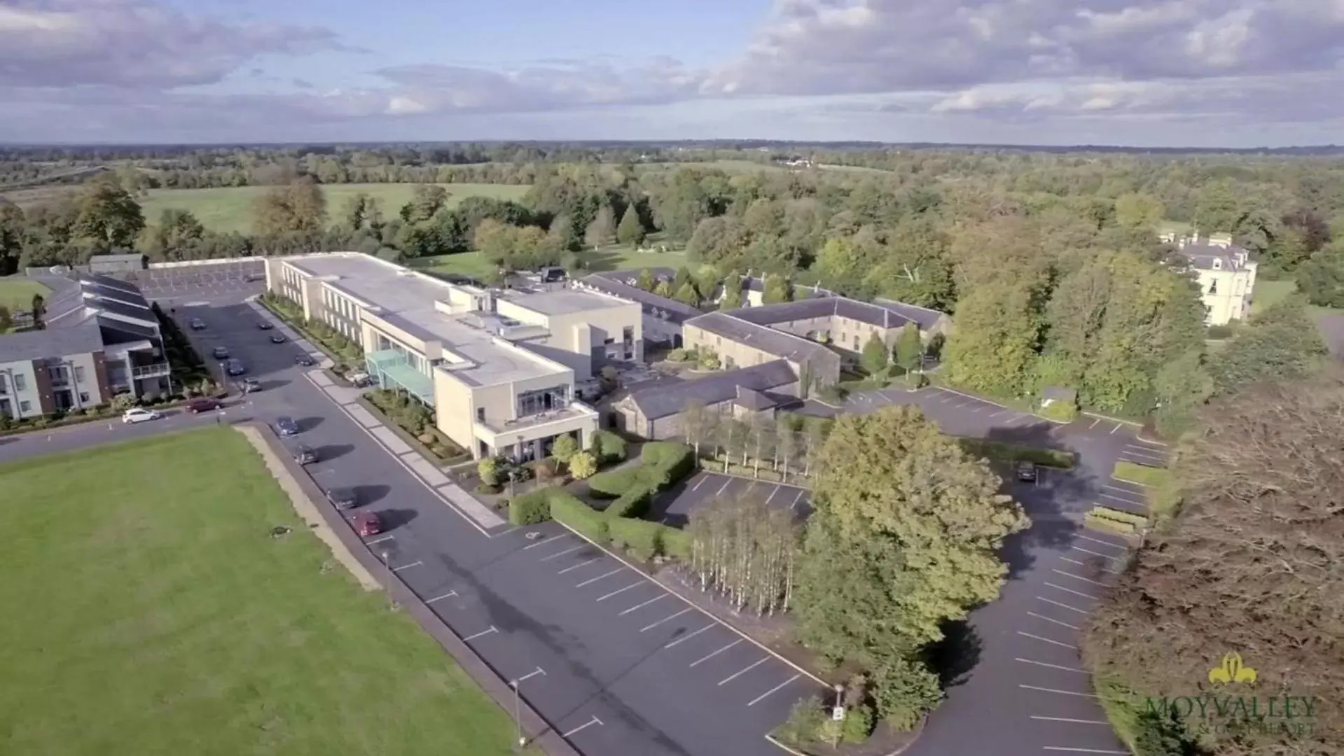 Property building, Bird's-eye View in Moyvalley Hotel & Golf Resort