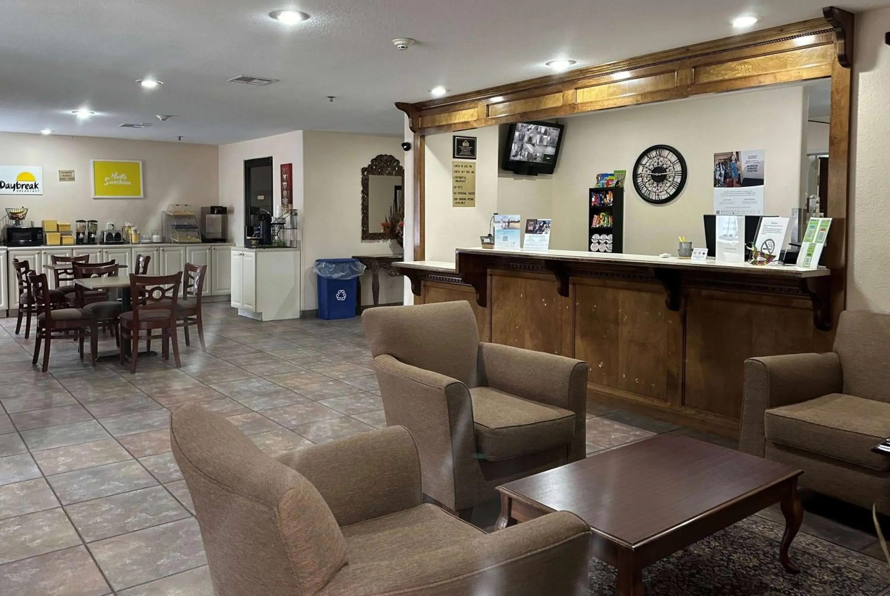 Lobby or reception in Days Inn & Suites by Wyndham Eunice Lobby or reception in Days Inn & Suites by Wyndham Eunice