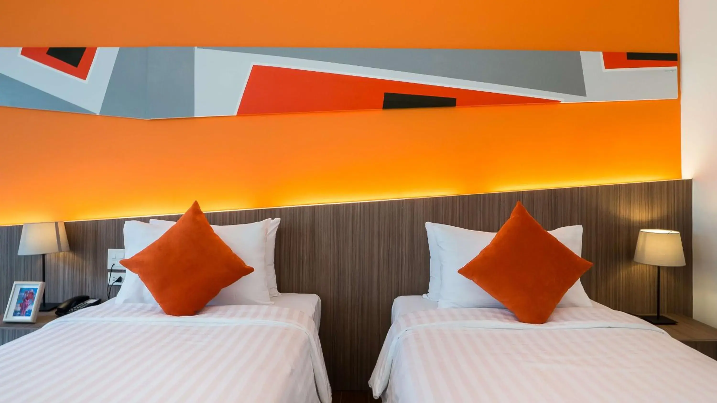 Bed in J Inspired Hotel Pattaya (SHA Plus)