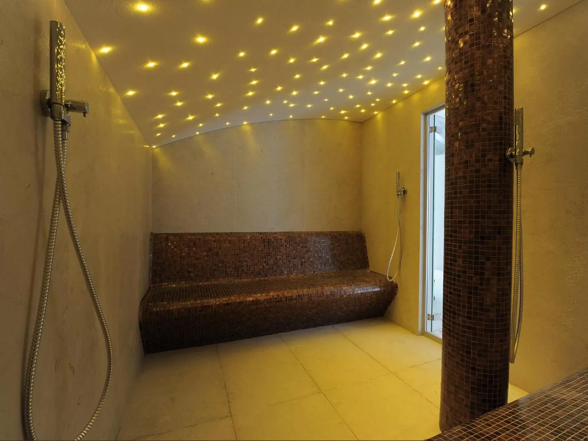 Steam room, Bathroom in Hotel Ai Reali - Small Luxury Hotels of the World