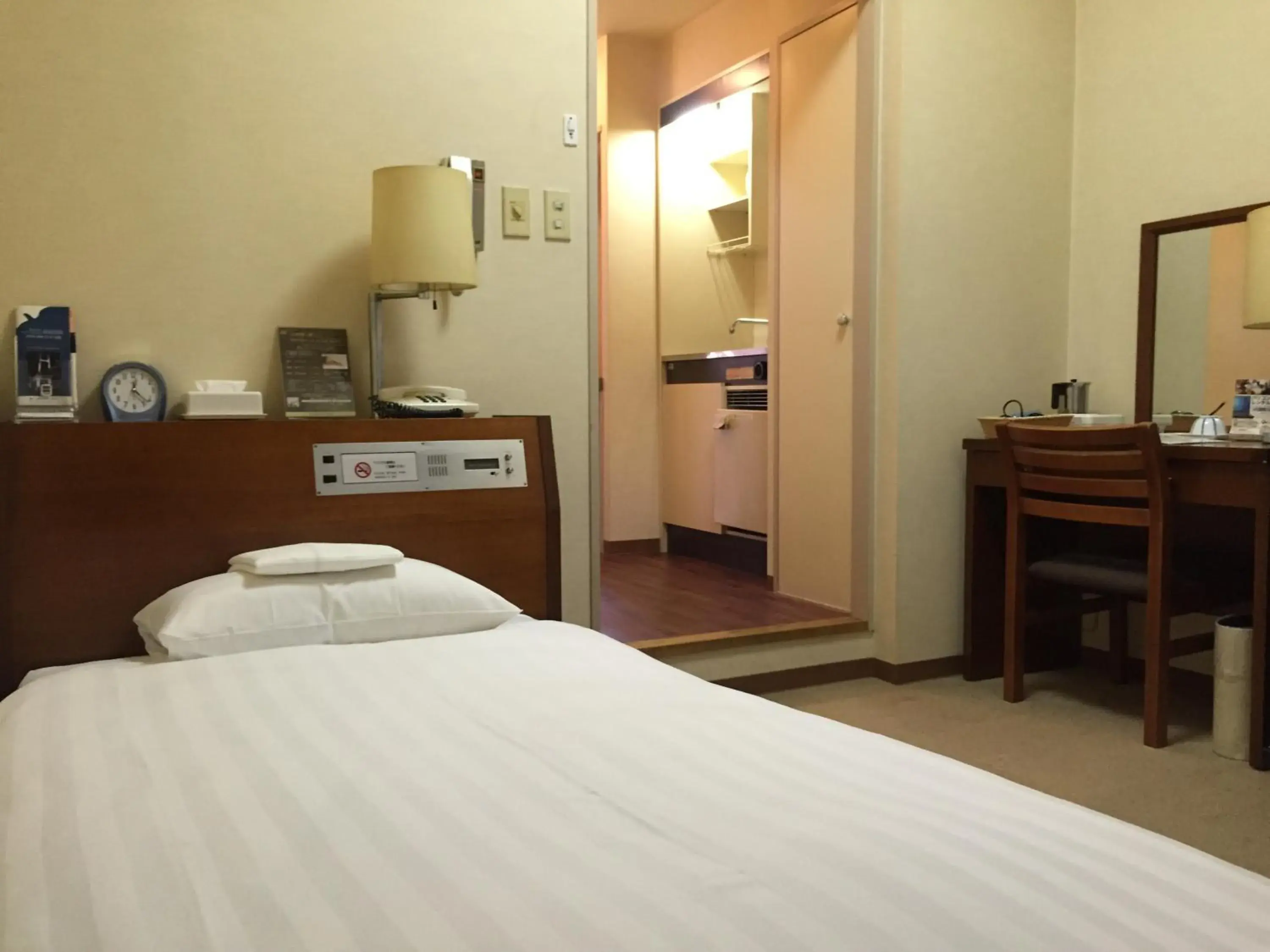 Photo of the whole room, Bed in SkyHeart Hotel Kawasaki