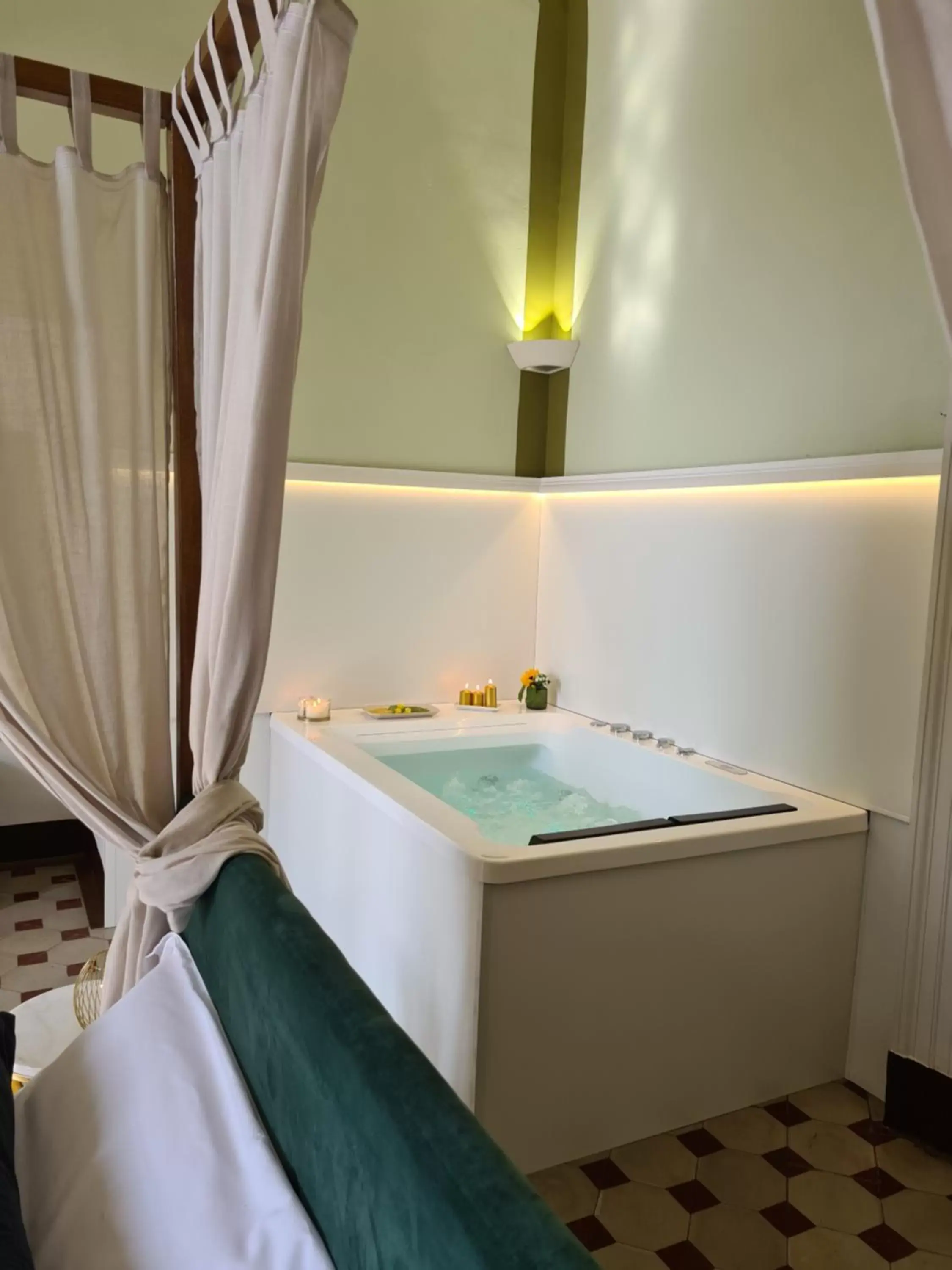 Bathroom in Toscano Palace Luxury Rooms Catania
