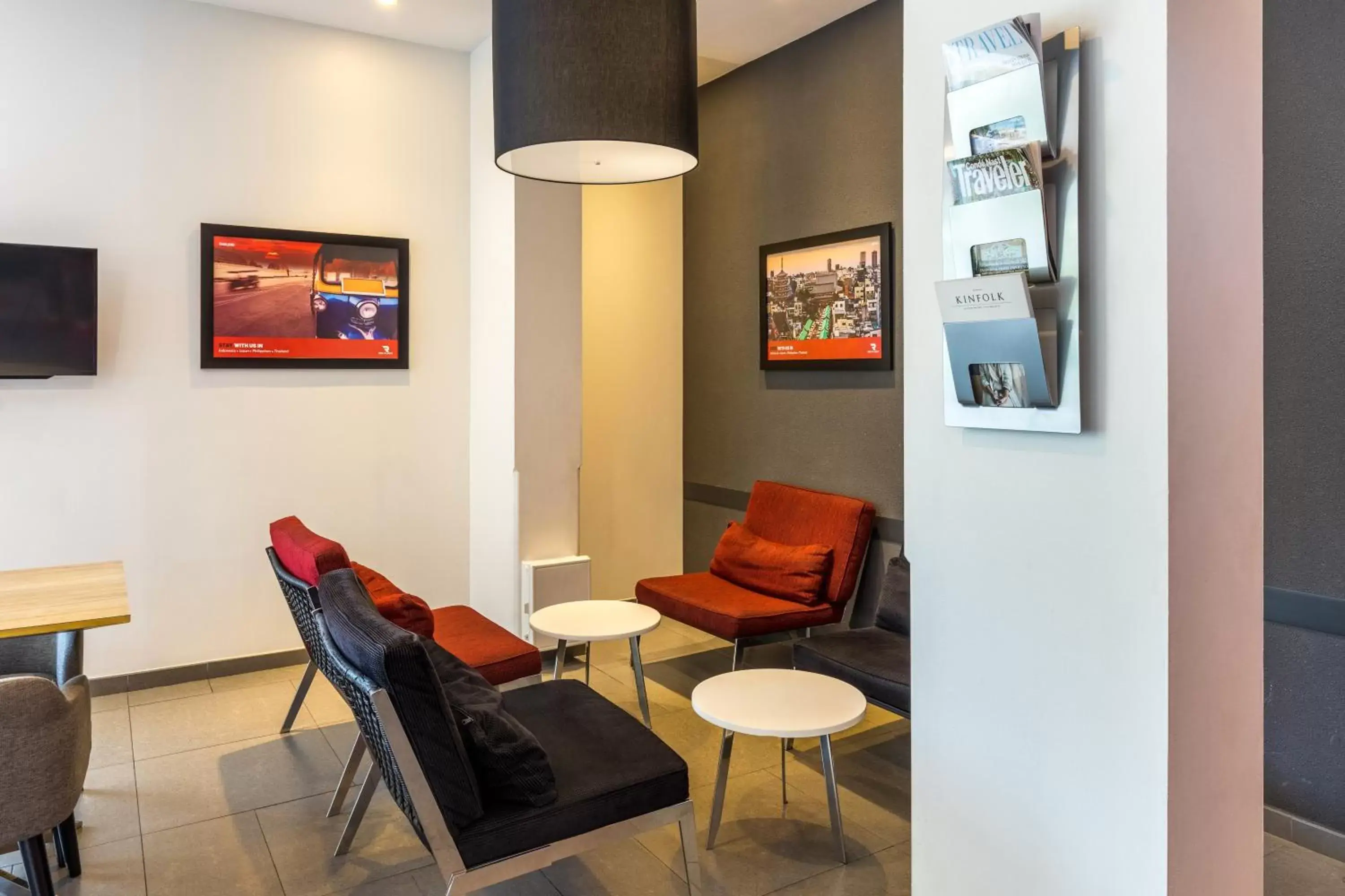 Lobby or reception in Red Planet Bangkok Asoke - SHA Extra Plus Lobby or reception in Red Planet Bangkok Asoke - SHA Extra Plus