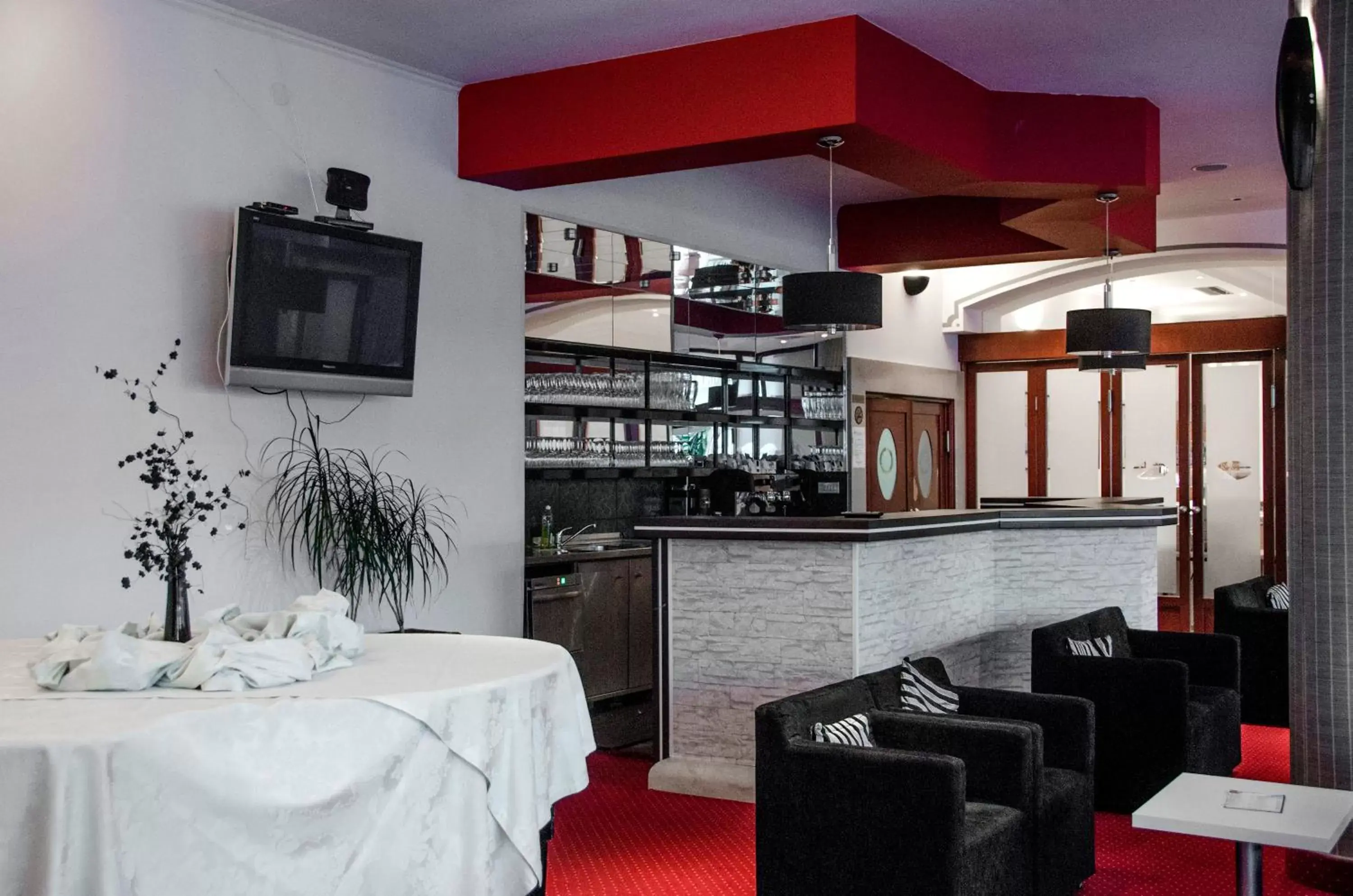 Lounge or bar in Hotel Petka