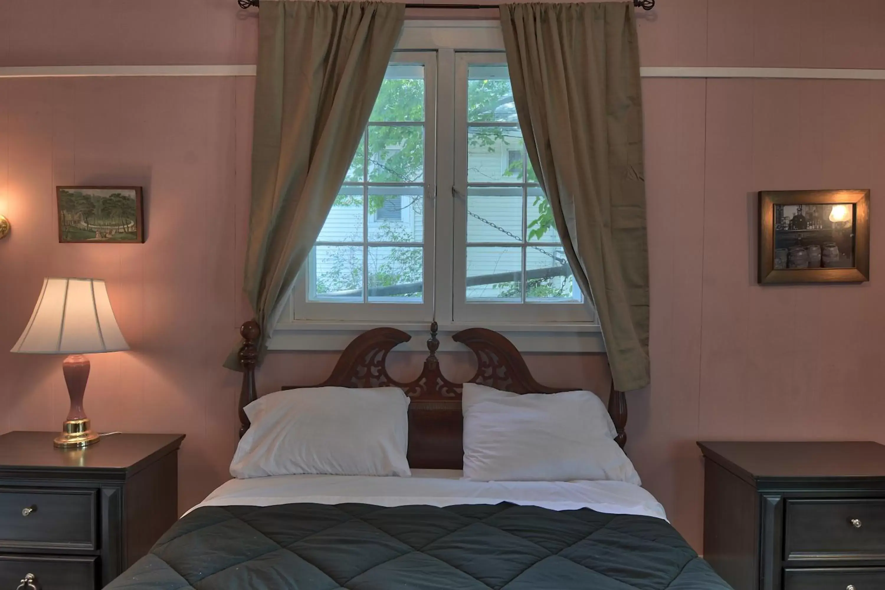 Bed in Charlevoix House