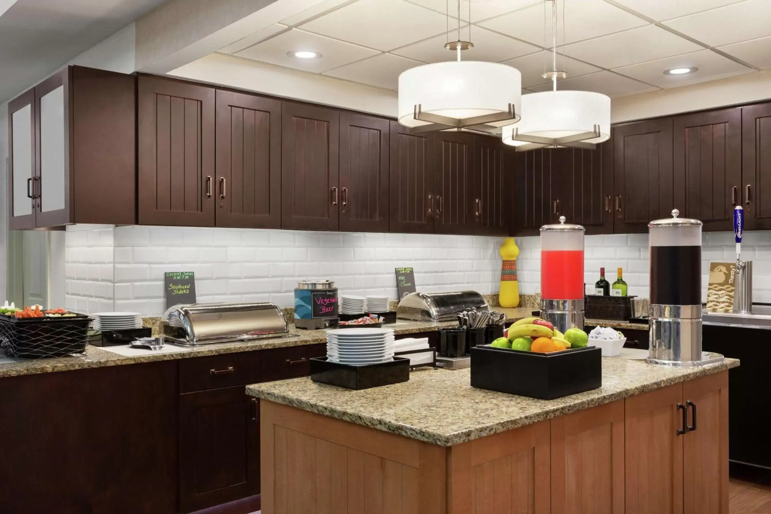 Breakfast, Kitchen/Kitchenette in Homewood Suites by Hilton Dallas-Park Central Area