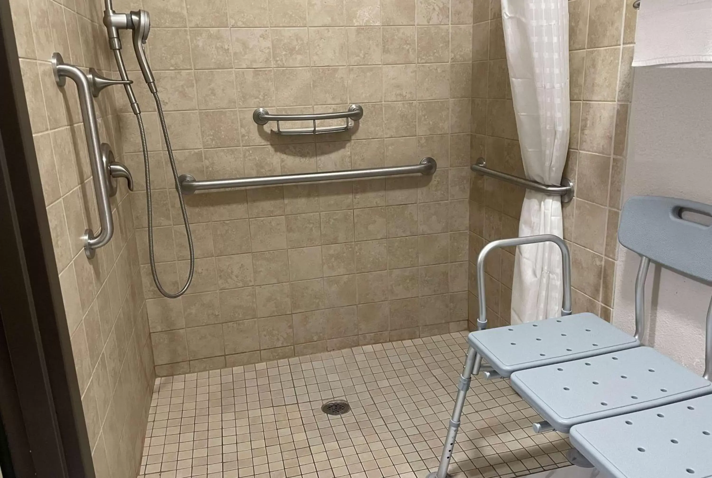 Shower, Bathroom in Wingate by Wyndham Marion