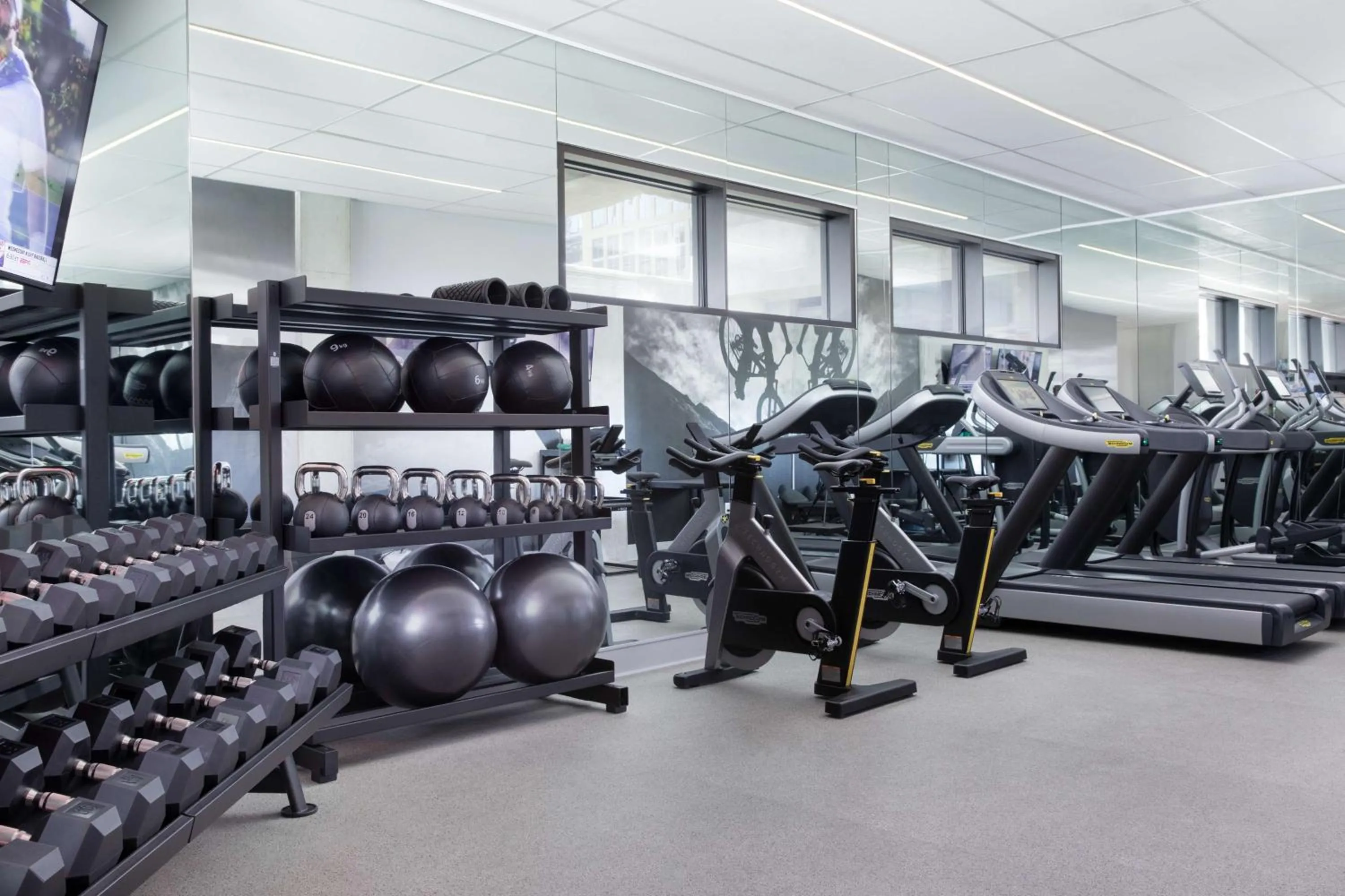 Fitness centre/facilities in Canopy By Hilton Austin Downtown