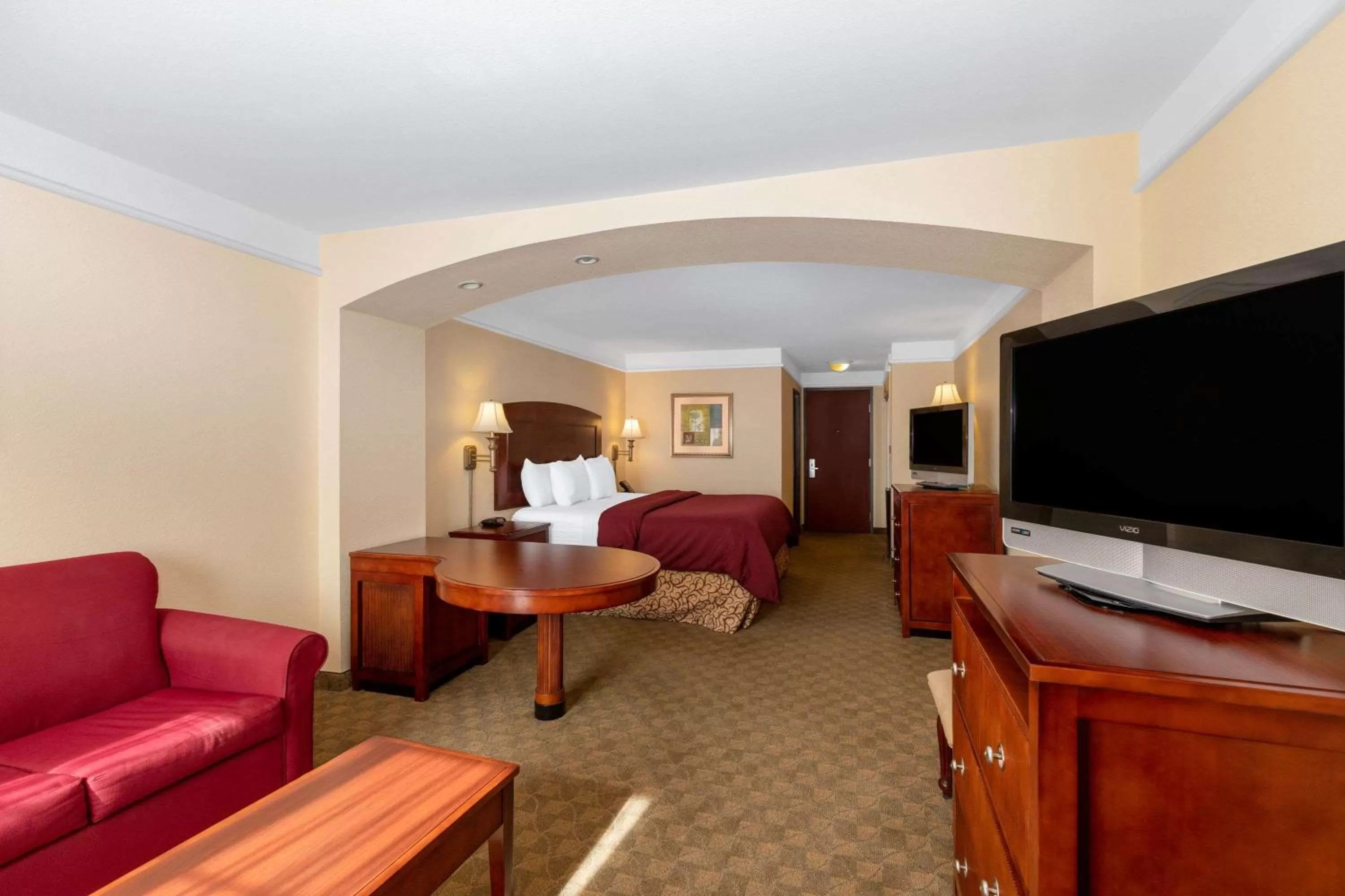 Photo of the whole room in La Quinta by Wyndham Dodge City