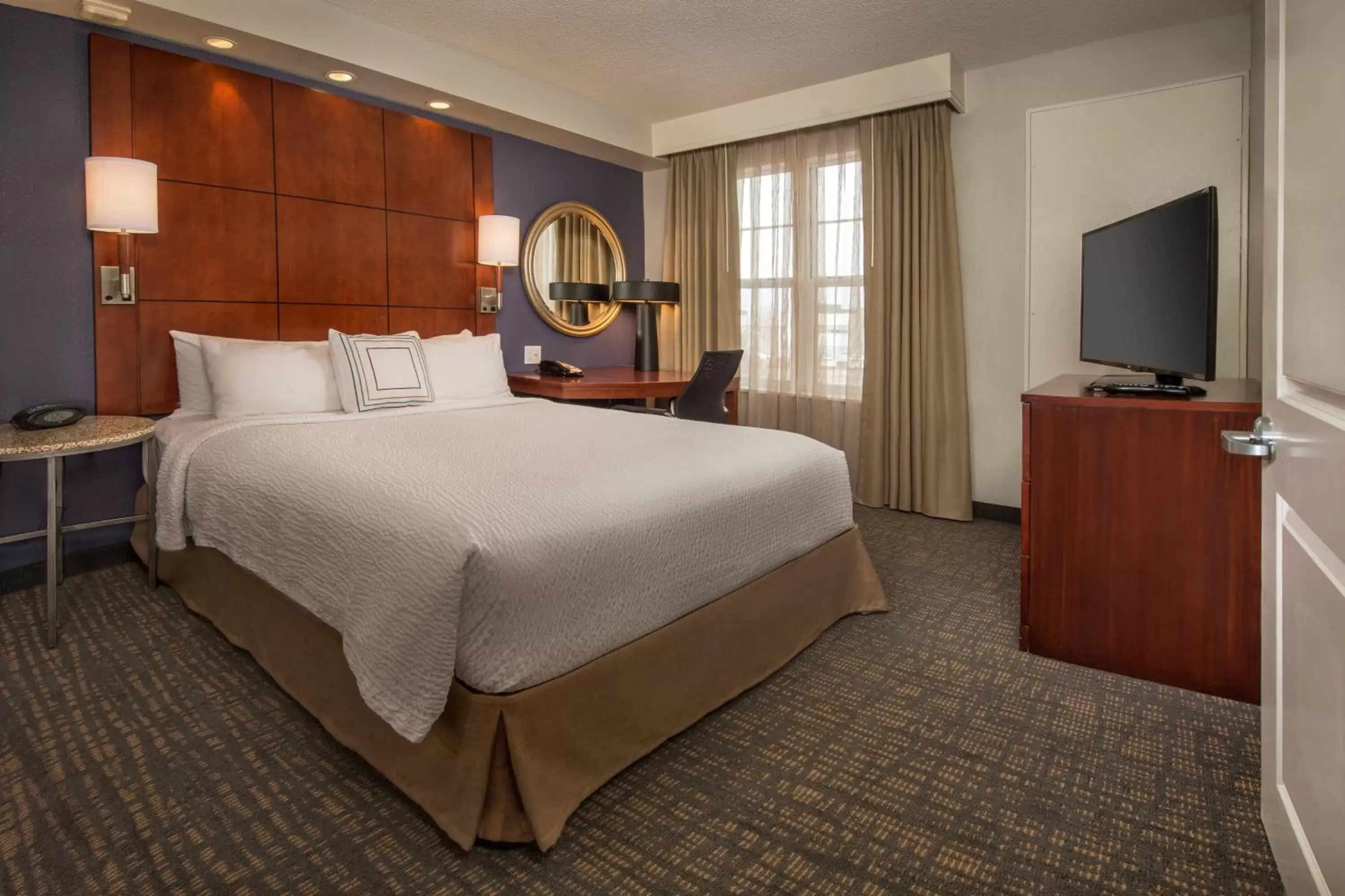 Bedroom, Bed in Residence Inn Dulles Airport At Dulles 28 Centre