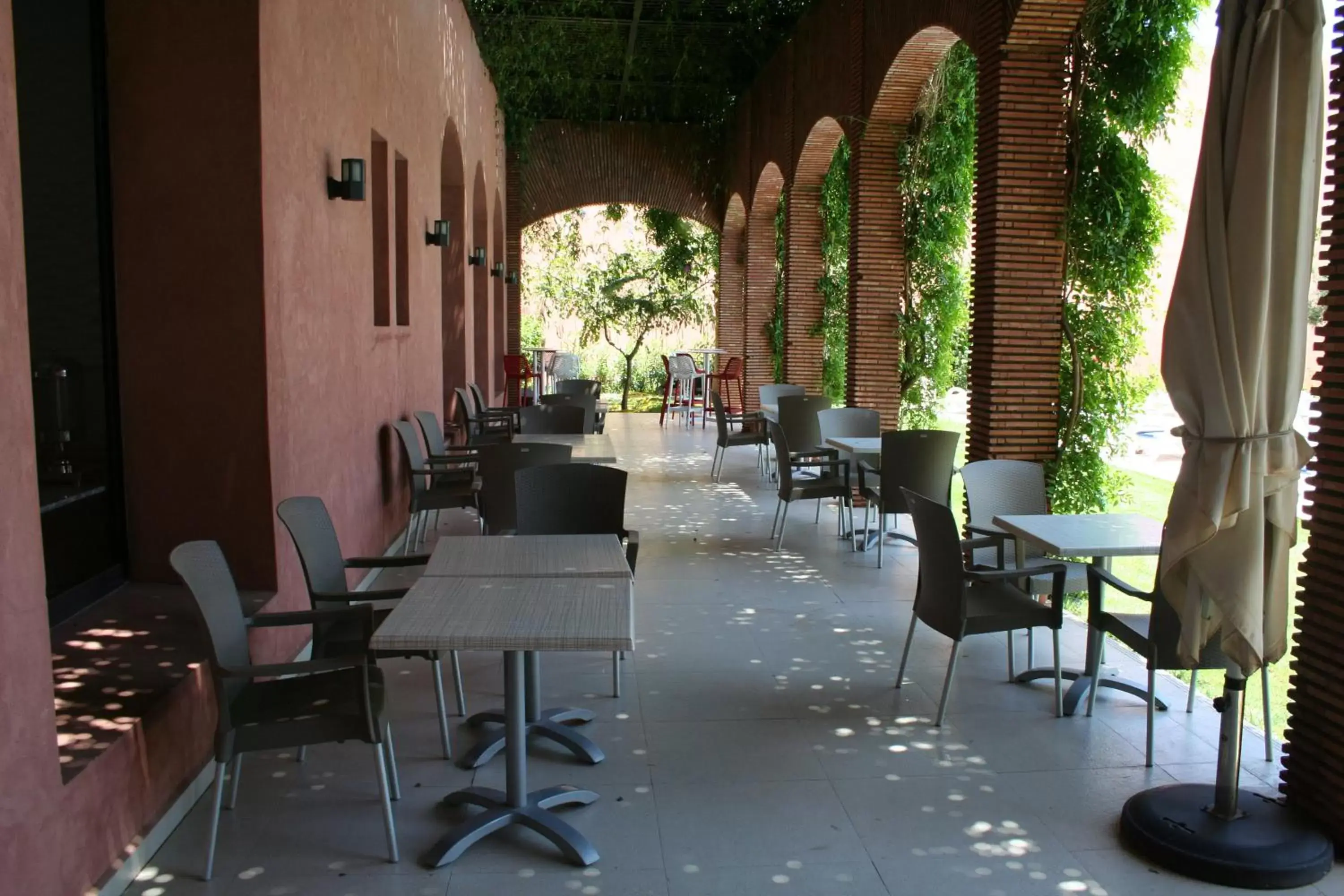 Patio, Restaurant/Places to Eat in Hotel Relax Marrakech